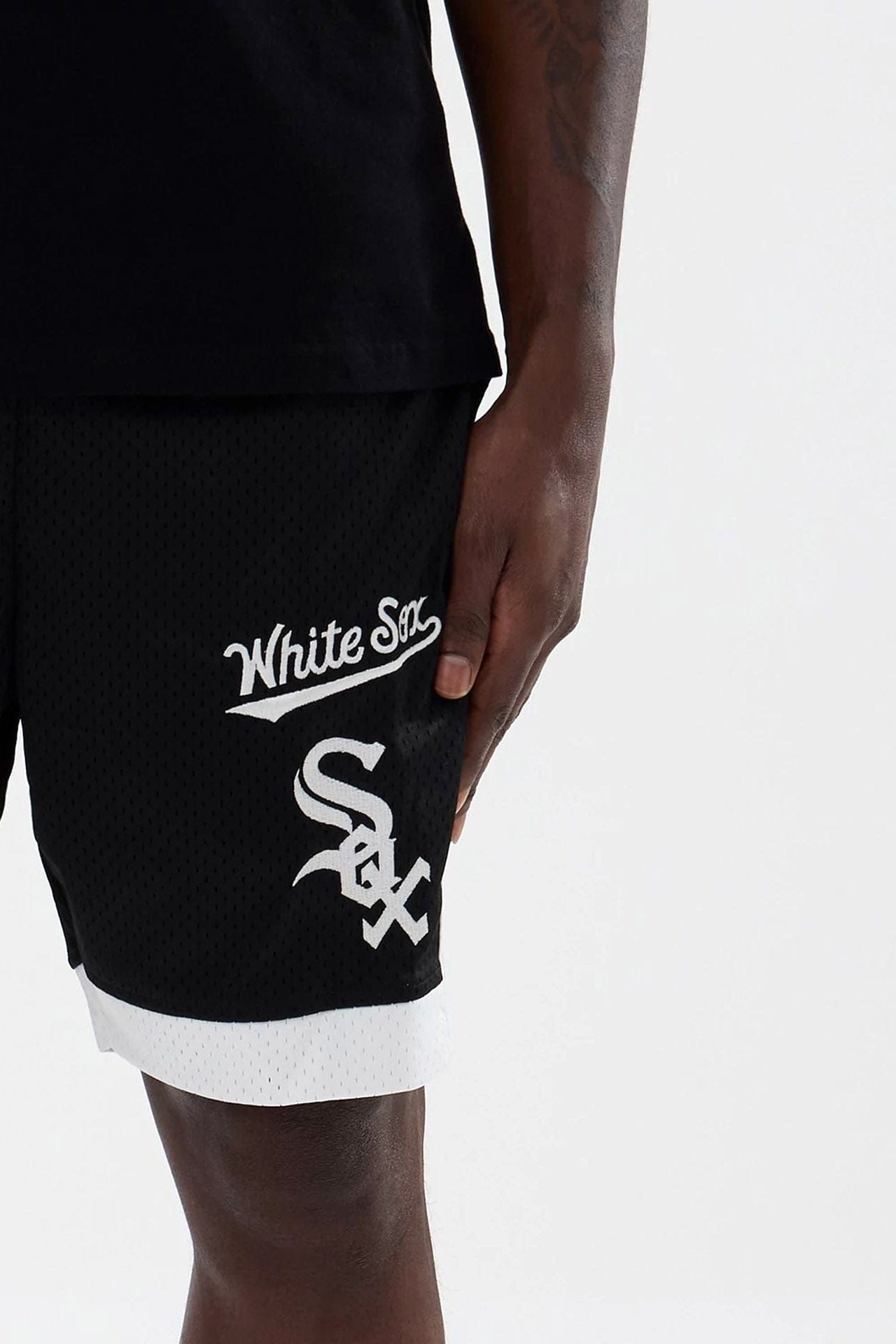 Short in rete mesh - Black + White