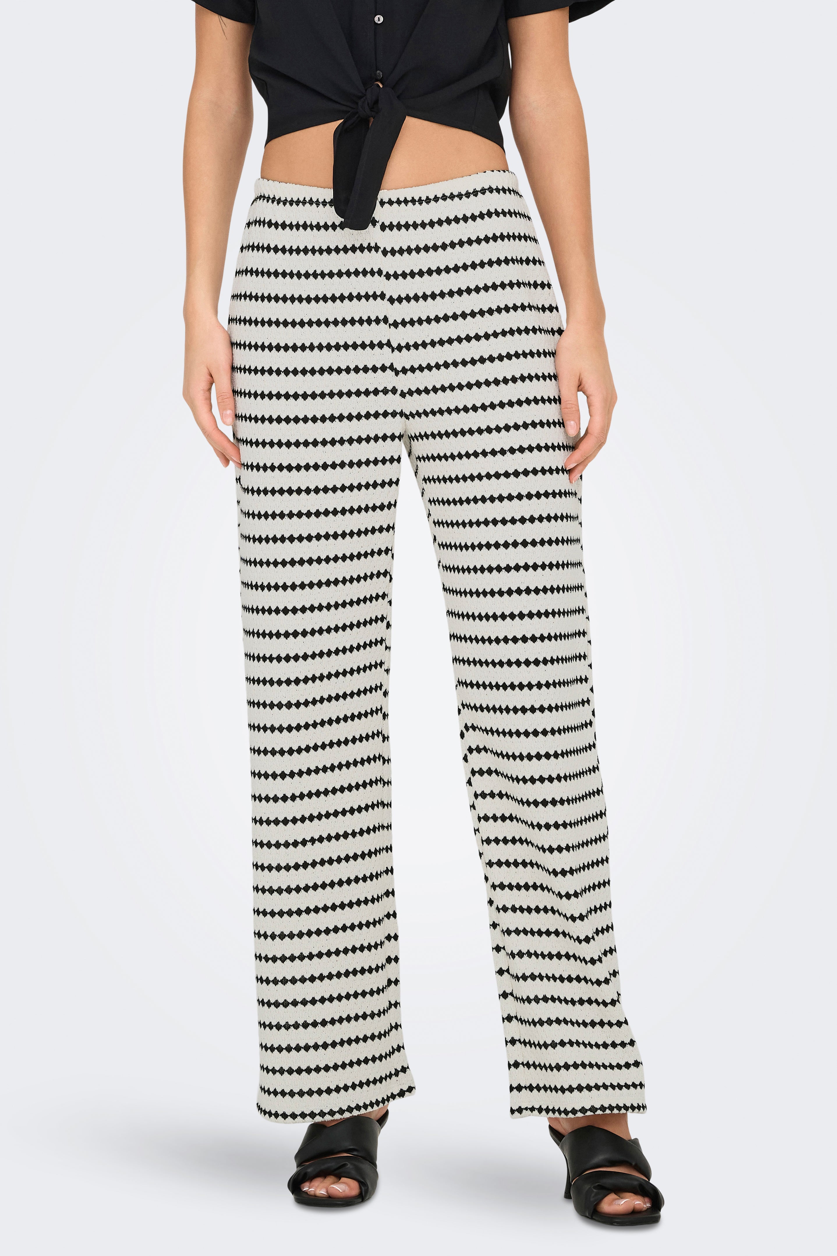 ONLEVA Wide Leg Strickhose - Cloud Dancer + Black