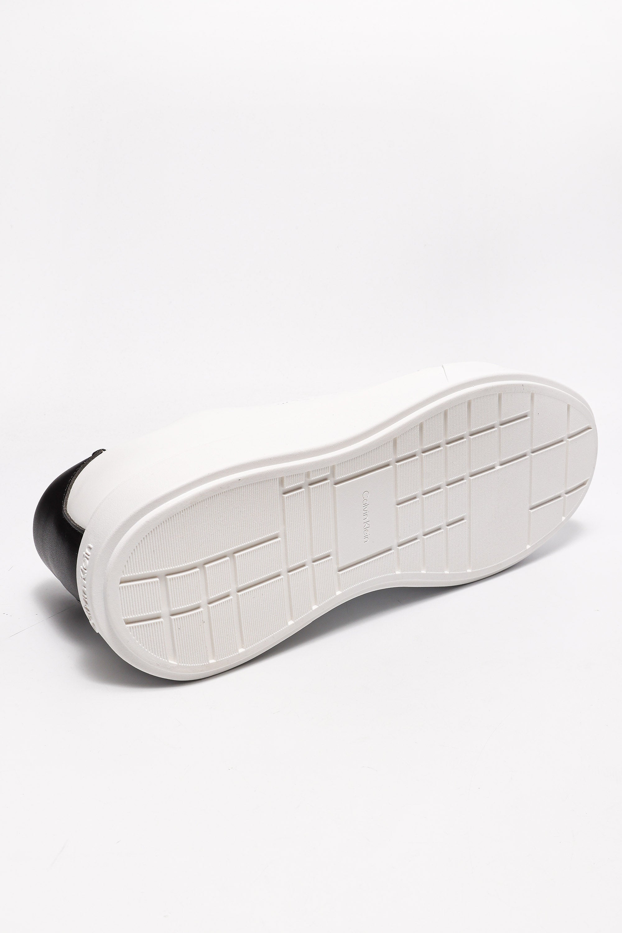 Sneaker - White + Black