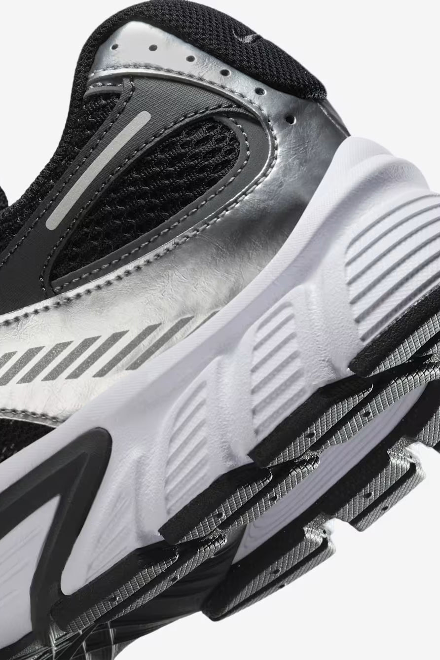 V5 VNR Sneaker - Black + Anthracite