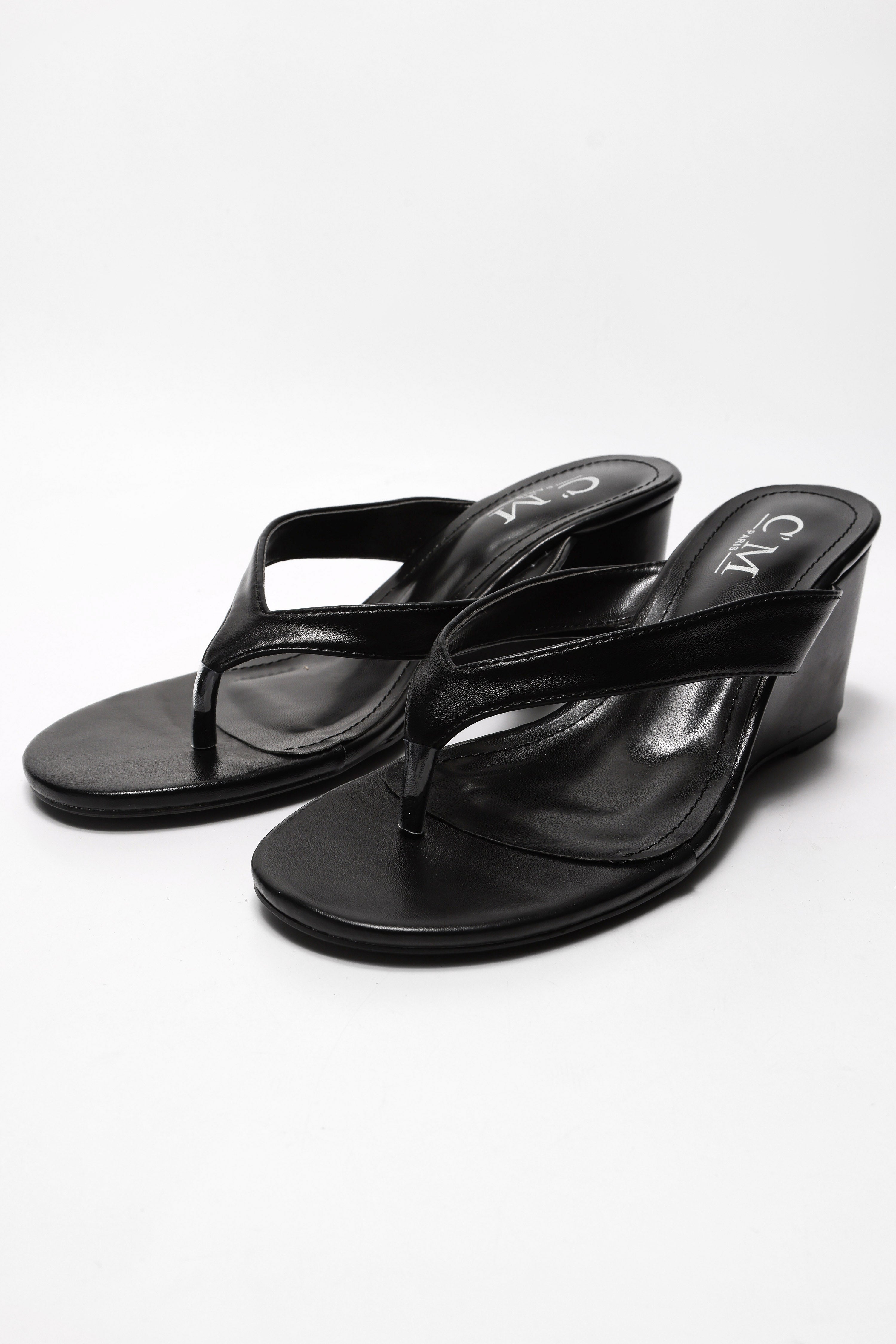 Mules mit Keilabsatz - Black