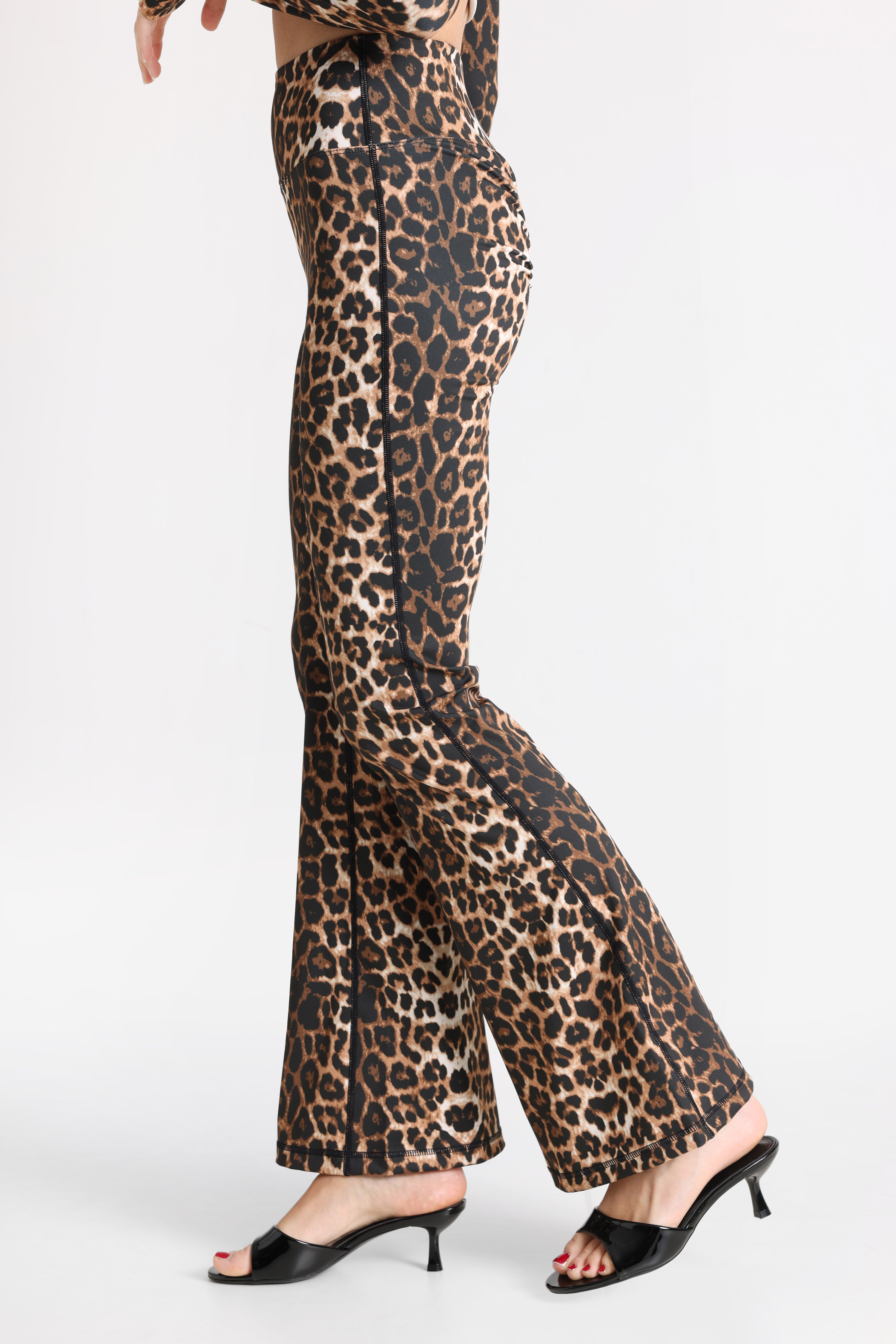 Flare Leggings - Leo