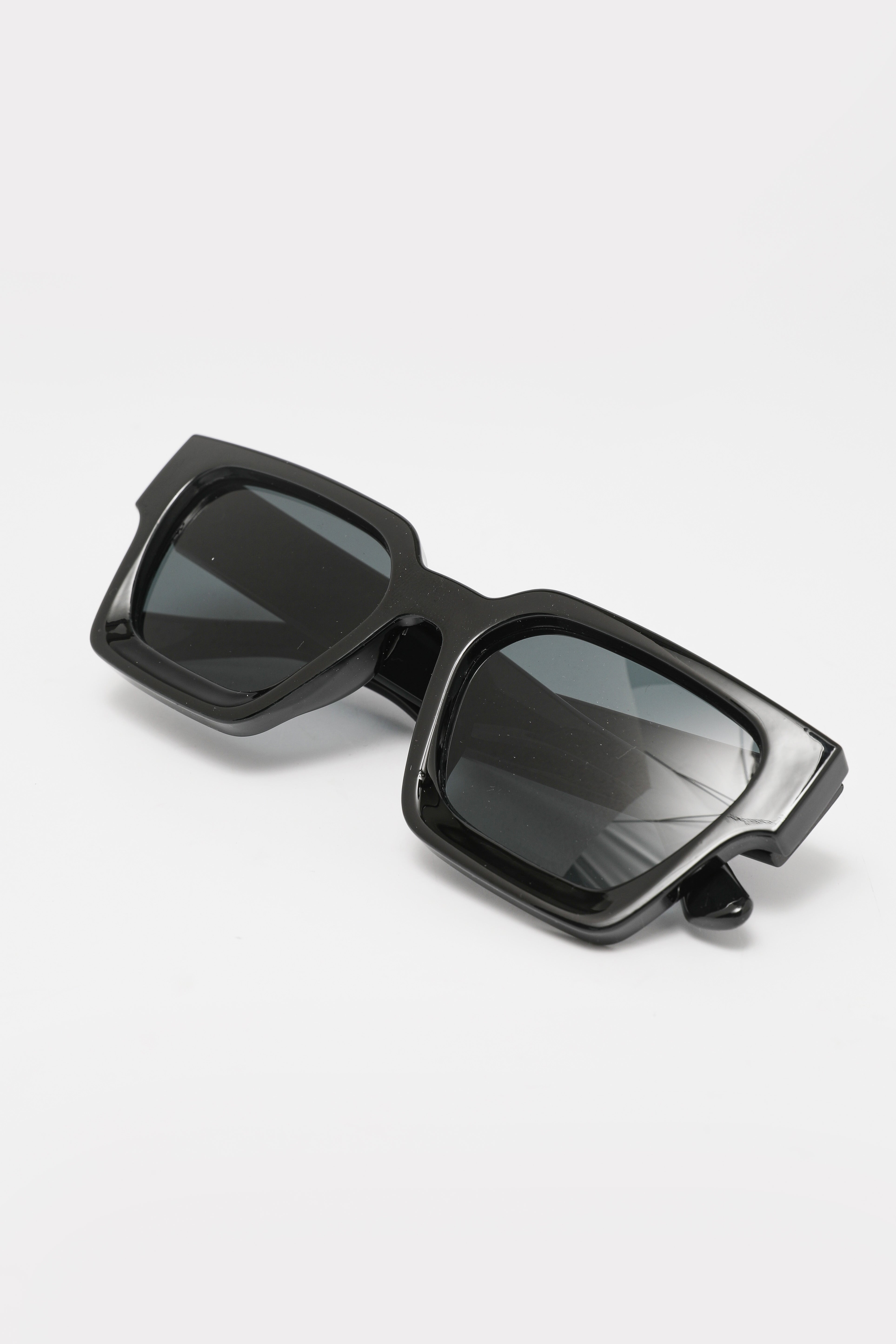 Sunglasses - Black