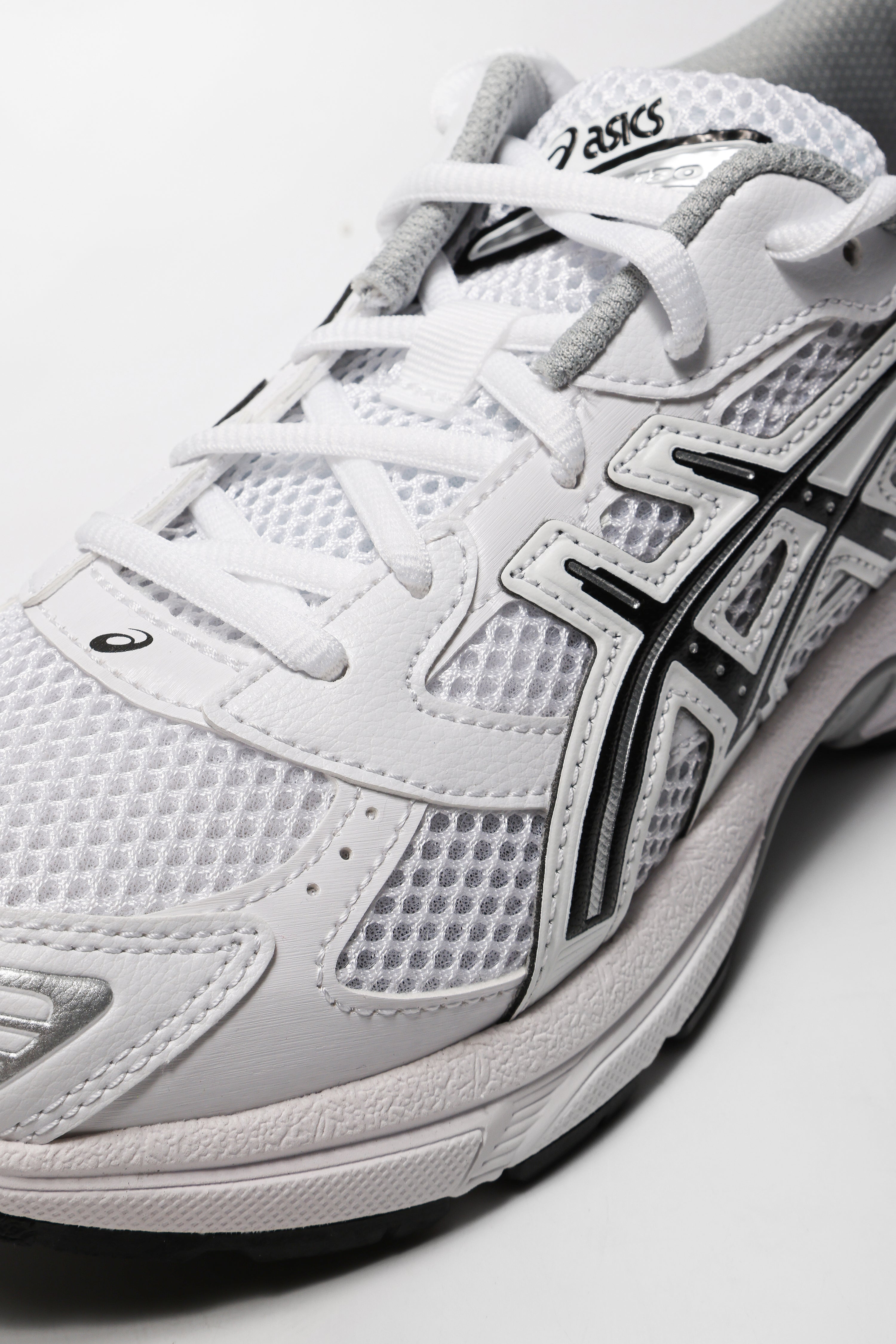 GEL-1130 Sneaker - White + Black