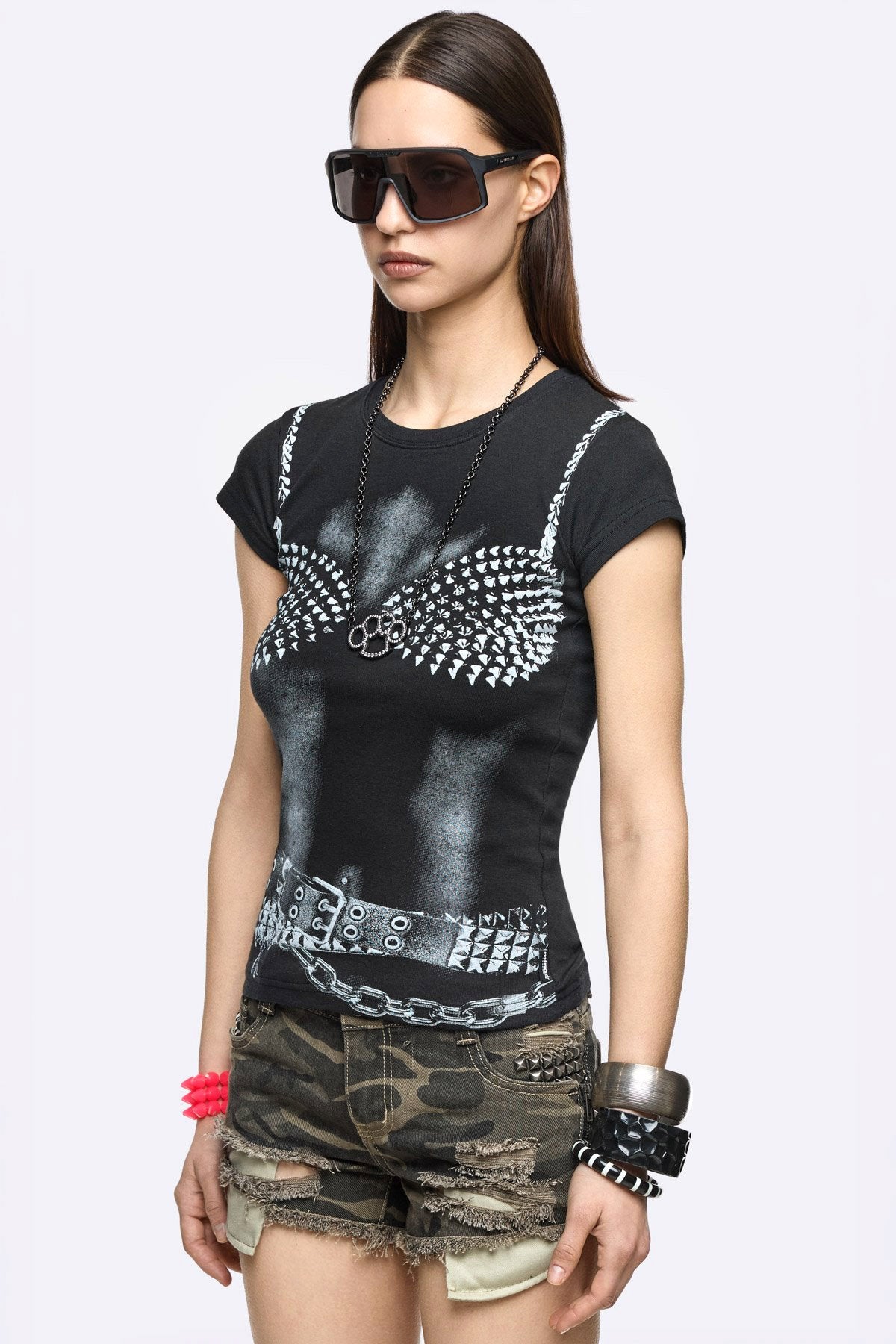 Pretty Hurts T-Shirt - Black