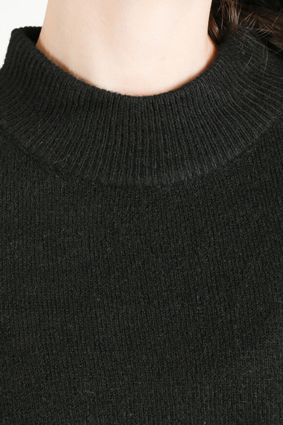 Knitted sweater - black