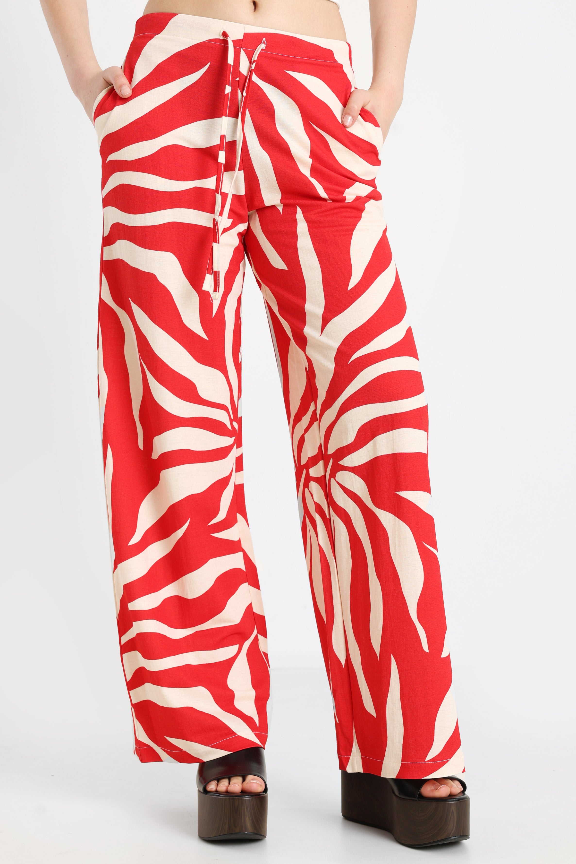 ONLSAKURA Stoffhose - Barbados Cherry