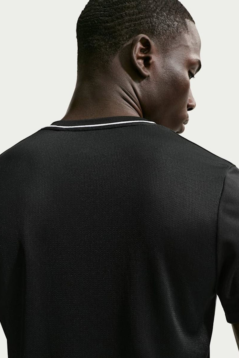 T-shirt - Black + White