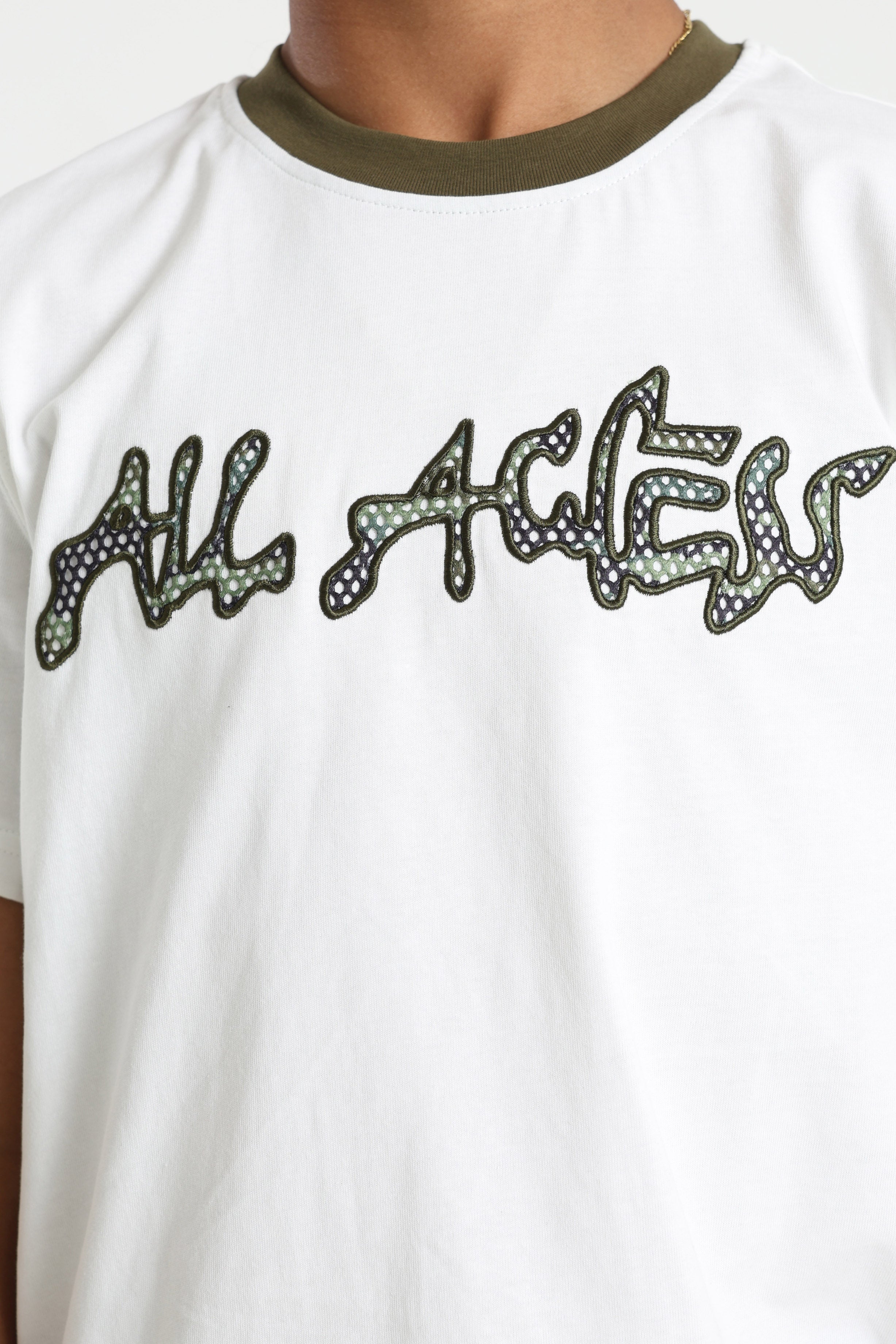 T-Shirt - Weiss + Grün Camouflage