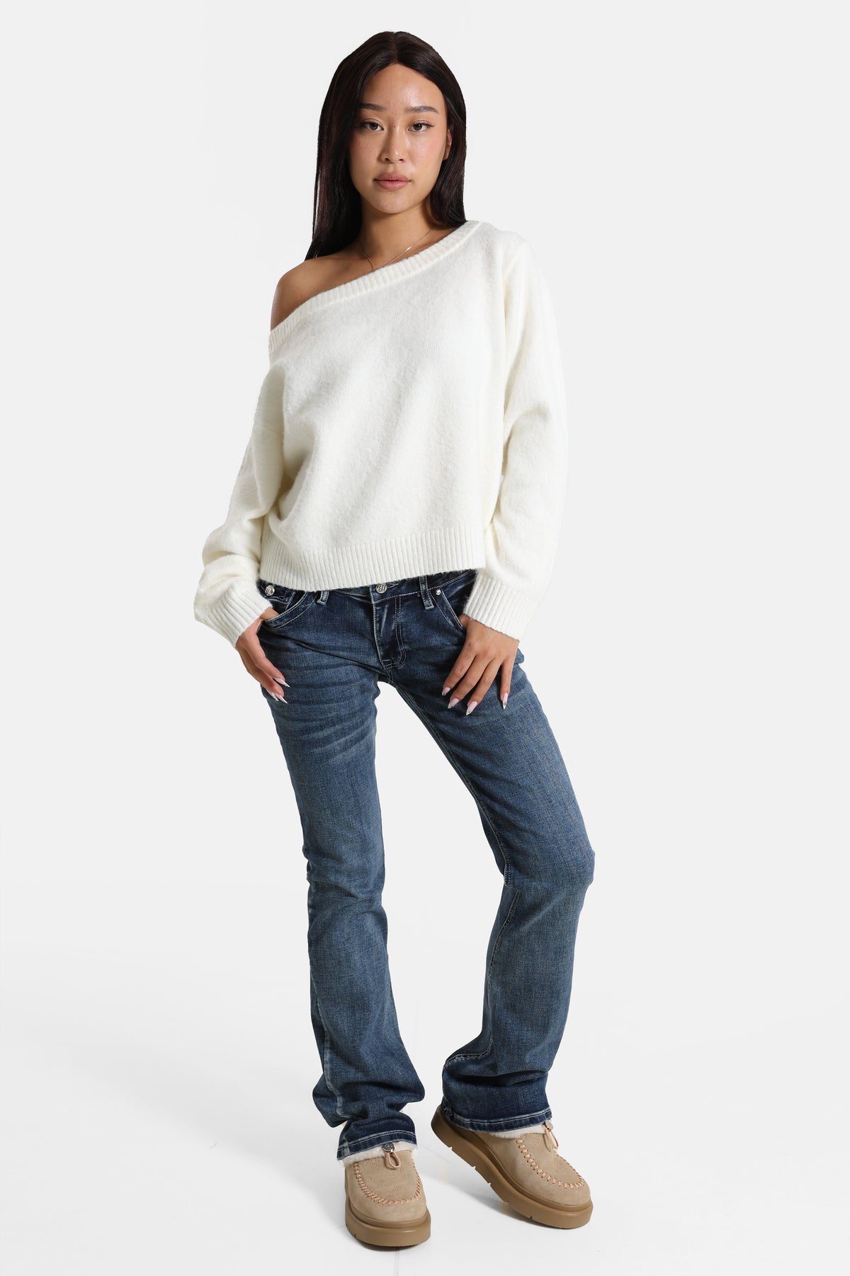 Off-shoulder knitted sweater - Offwhite