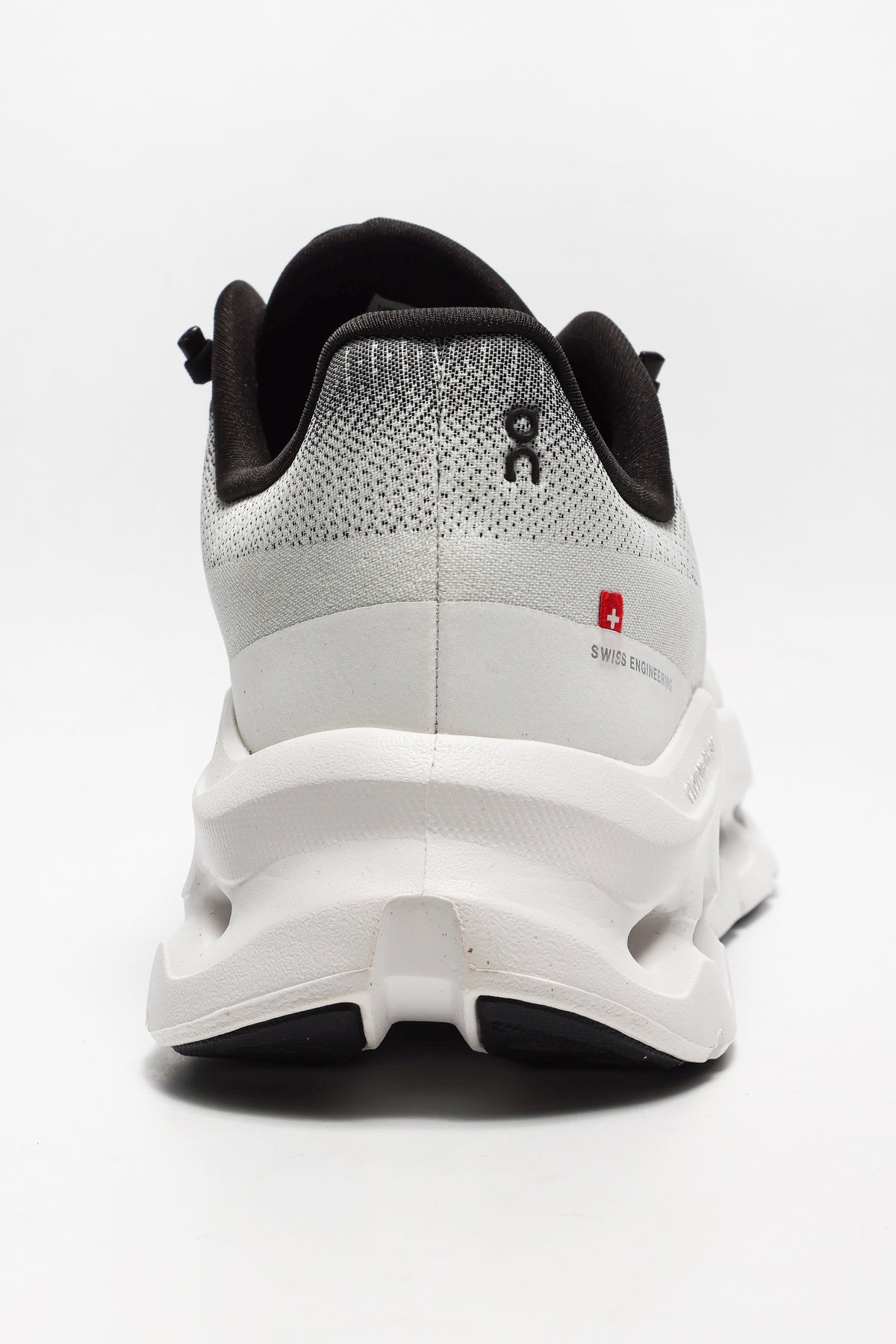 Cloudtilt sneakers - Black + Ivory