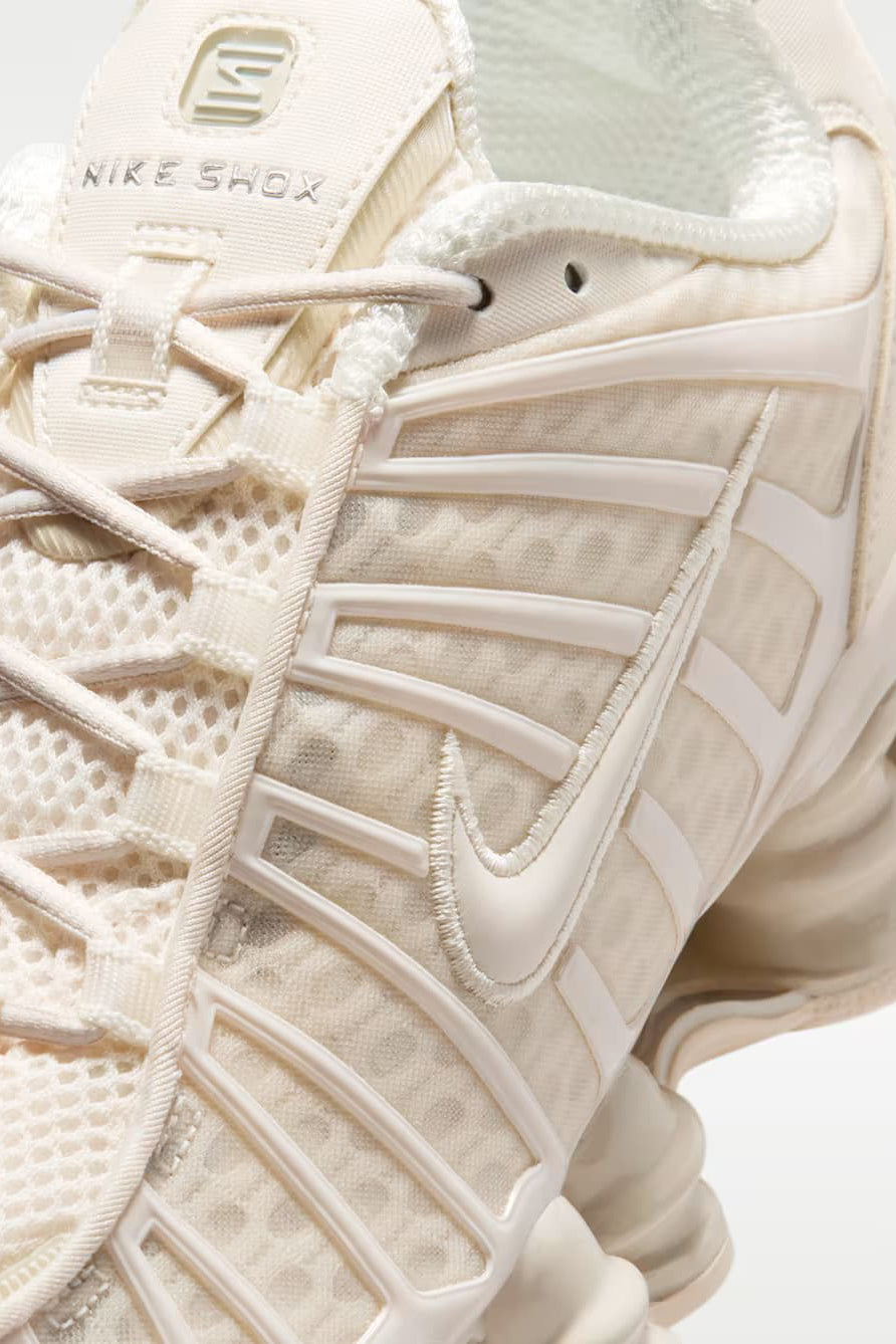 Shox TL Sneaker - Chalk