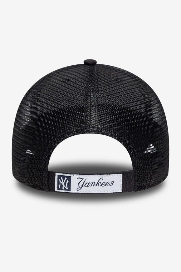 Homefield Trucker Cap / Scratchback - Navy