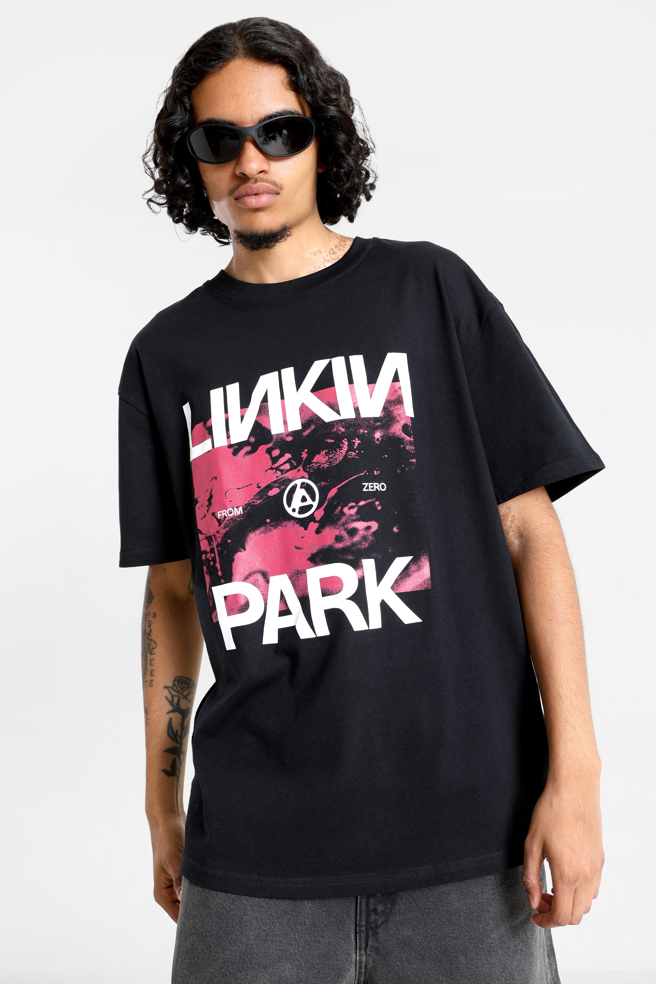 T-Shirt - Black