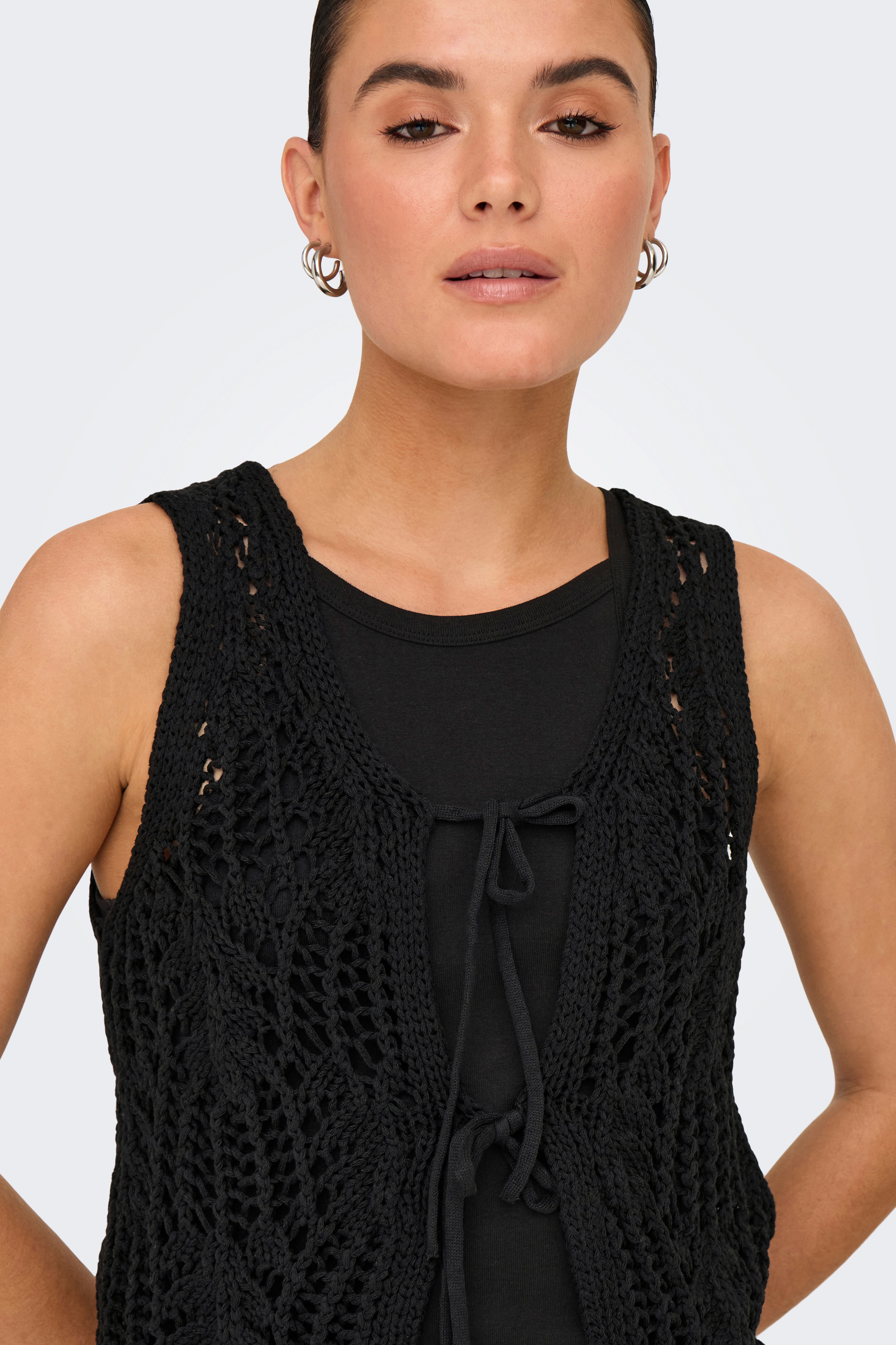 ONLLIZZY gilet corto in crochet - Black