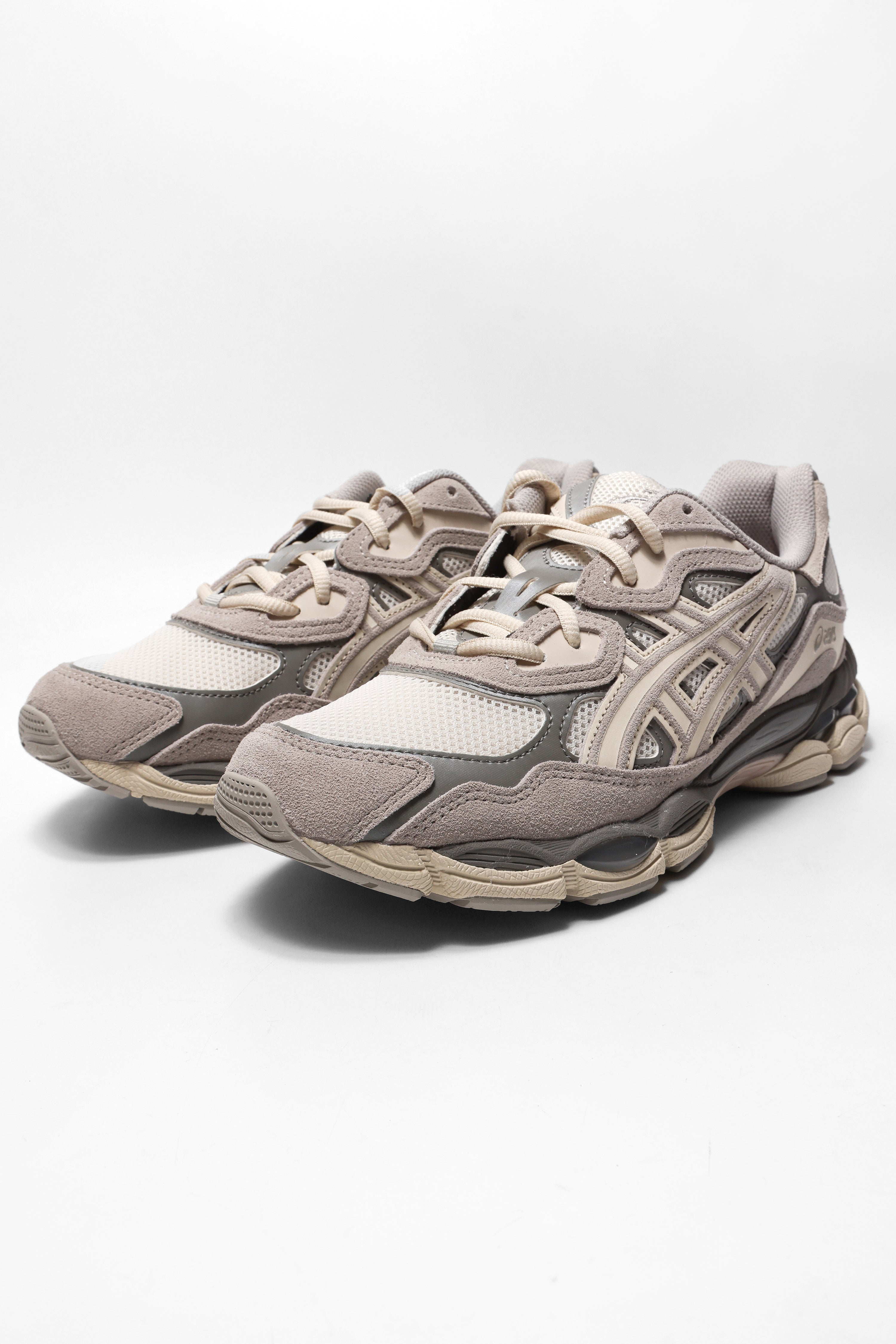 GEL-NYC Sneaker - Cream + Oyster Grey