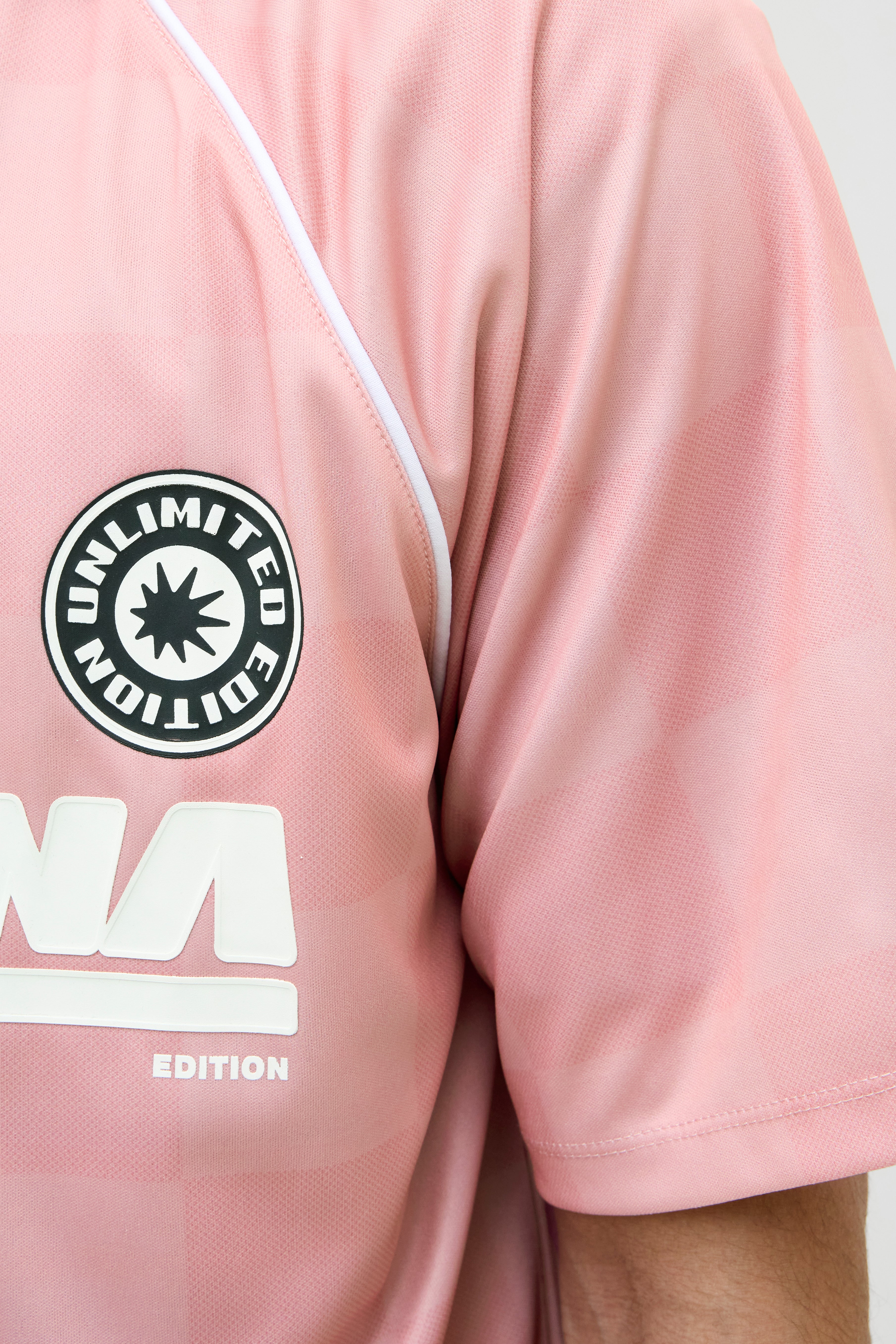 JCORETREAT mesh t-shirt - Pink Icing