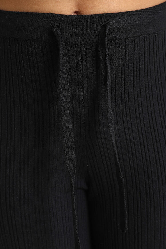 Ribbed flare knit pants - black