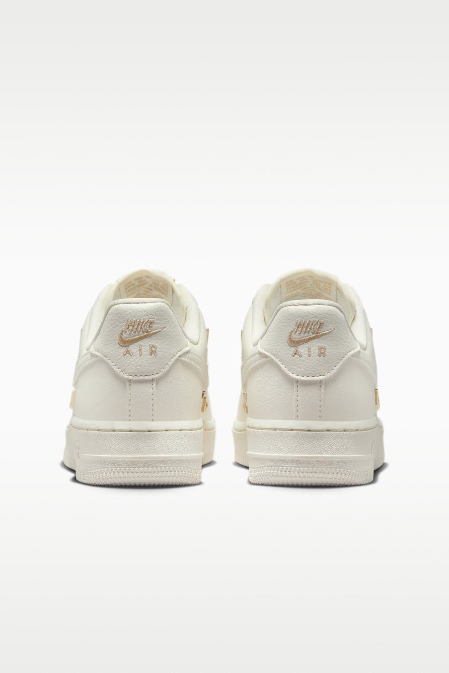 Air Force 1 '07 LX Sneaker - Sail + Metallic Gold