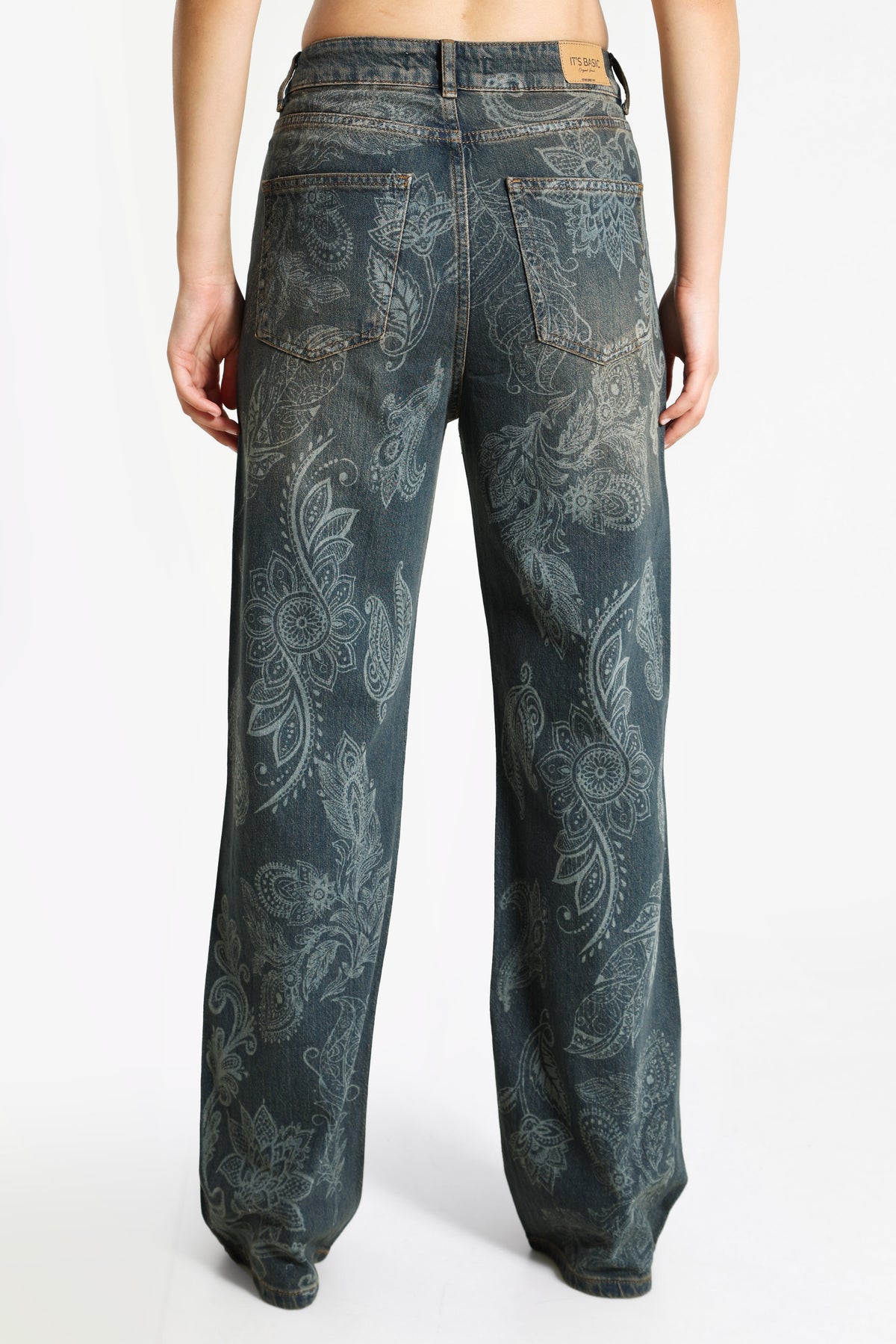 Loose Fit Jeans mit Strass