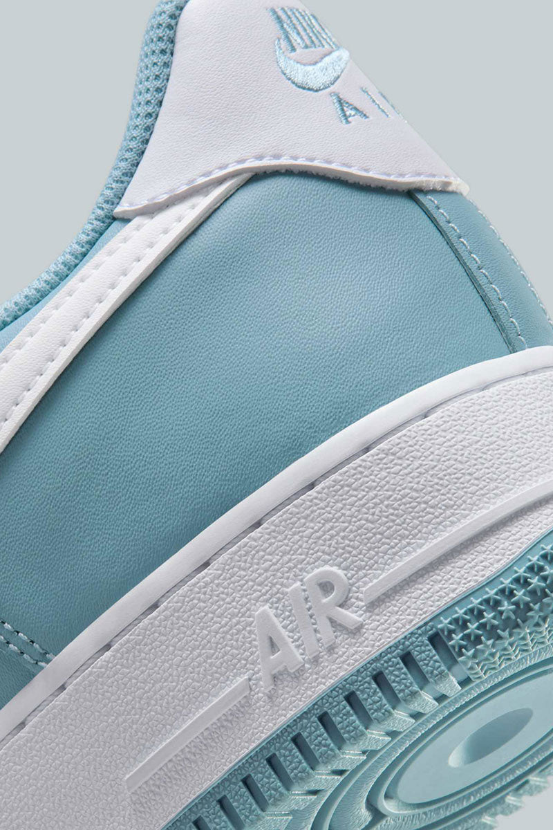 Air Force 1 '07 sneakers - Worn Blue + White