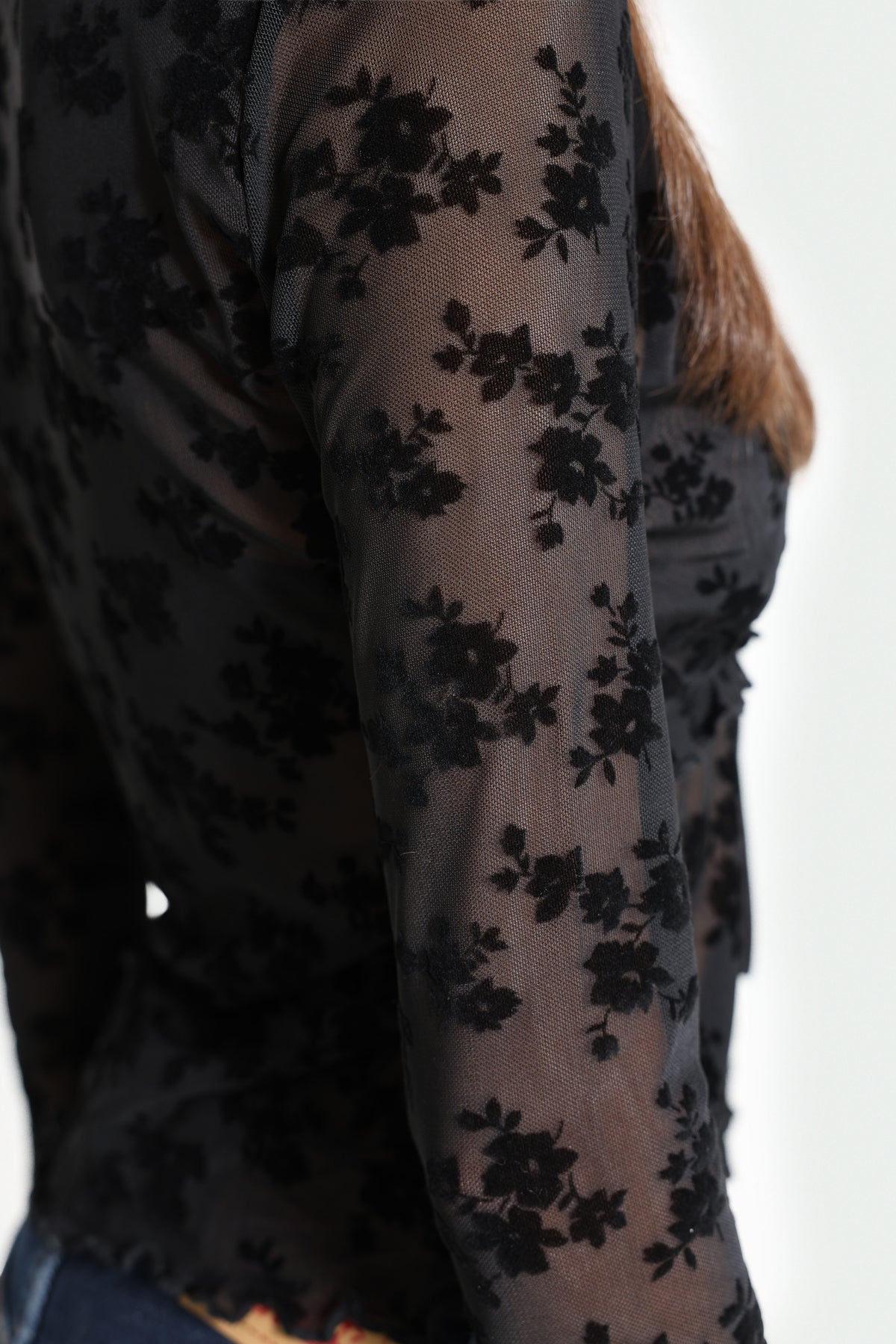 Blusa corta in mesh - Nero