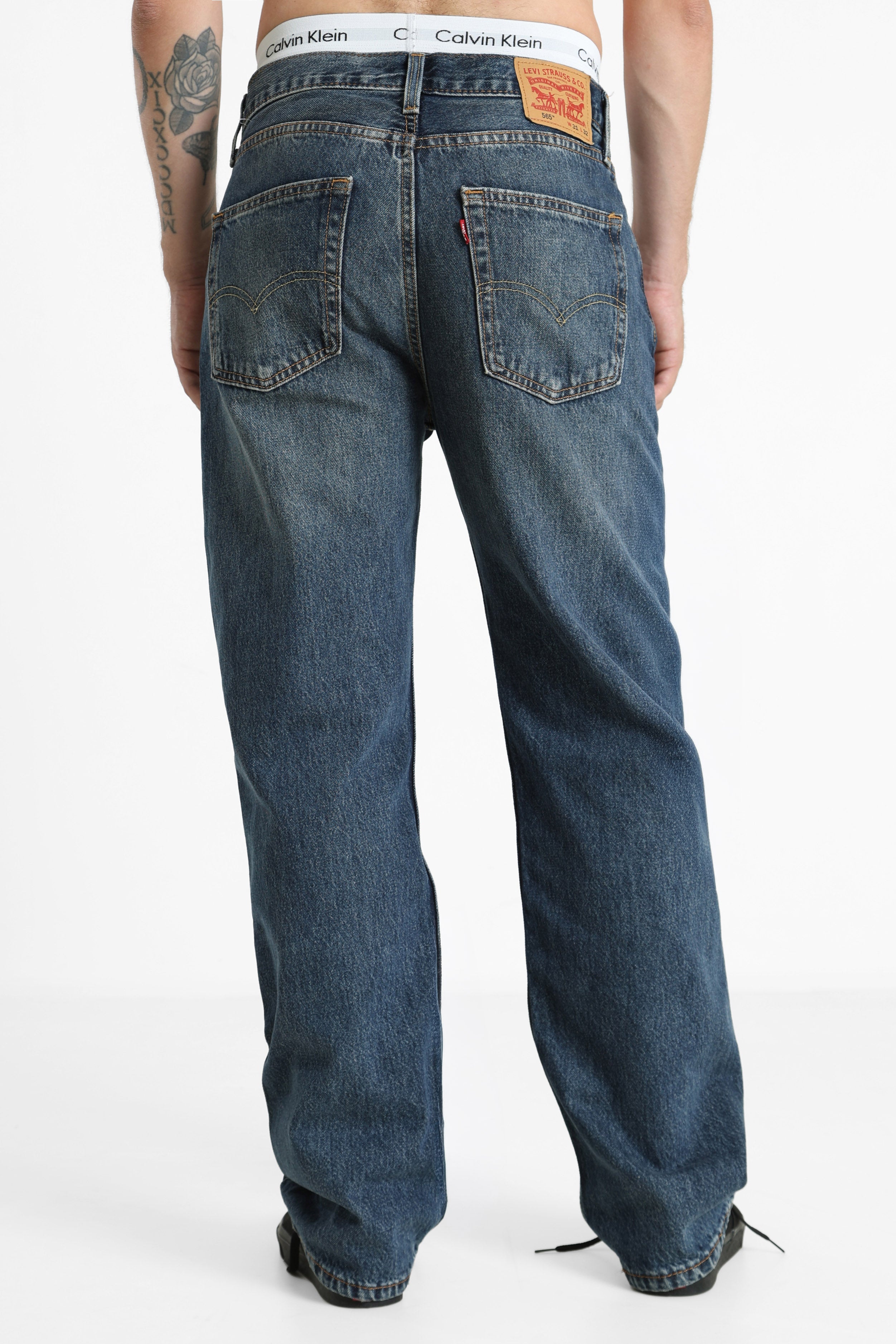 565™ Loose Fit Straight Jeans L32 - Right Mind