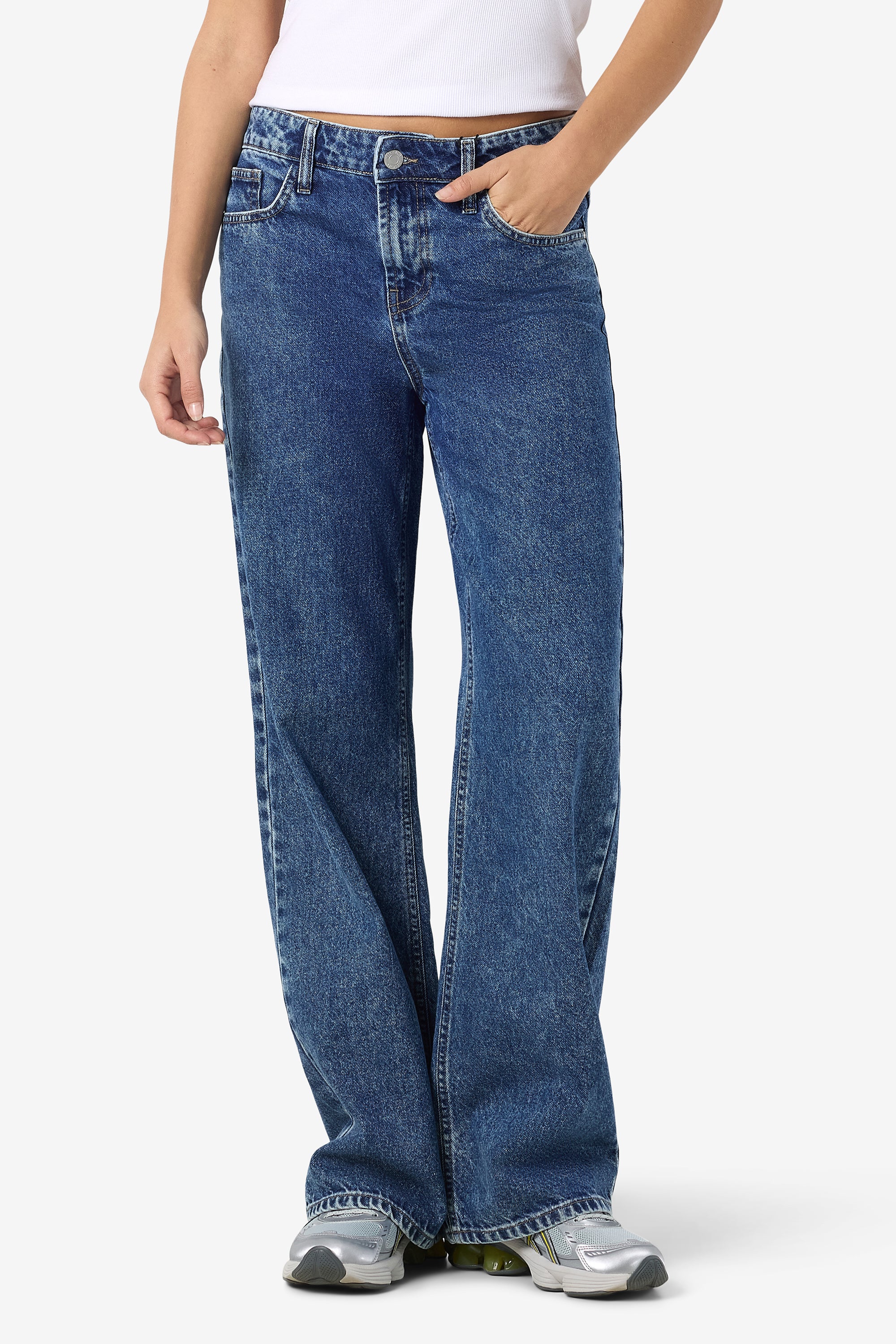 NMADRIANA Loose Fit Jeans L34 - Blue Medium