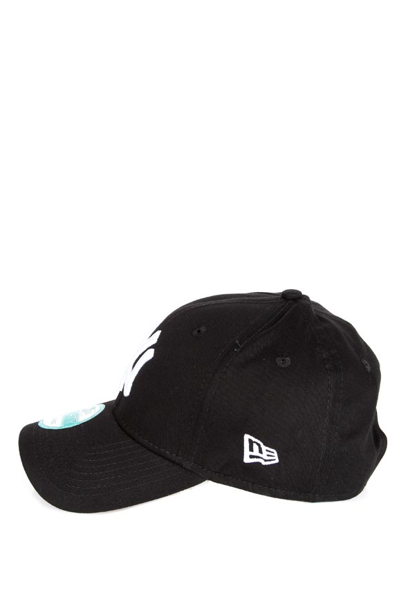 9forty cap / snapback - Black + White
