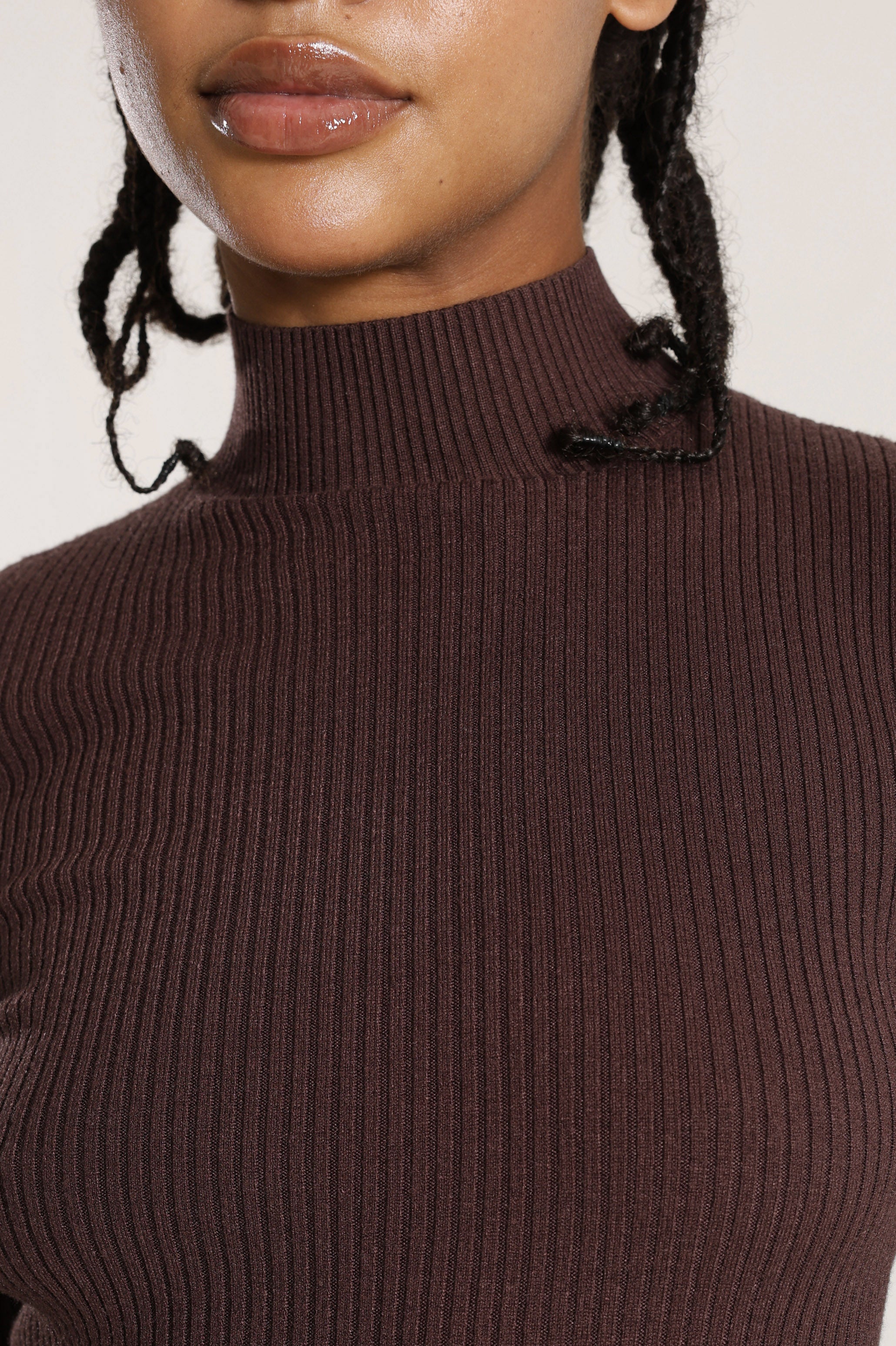 Maglione corto in maglia a coste - Brun foncé