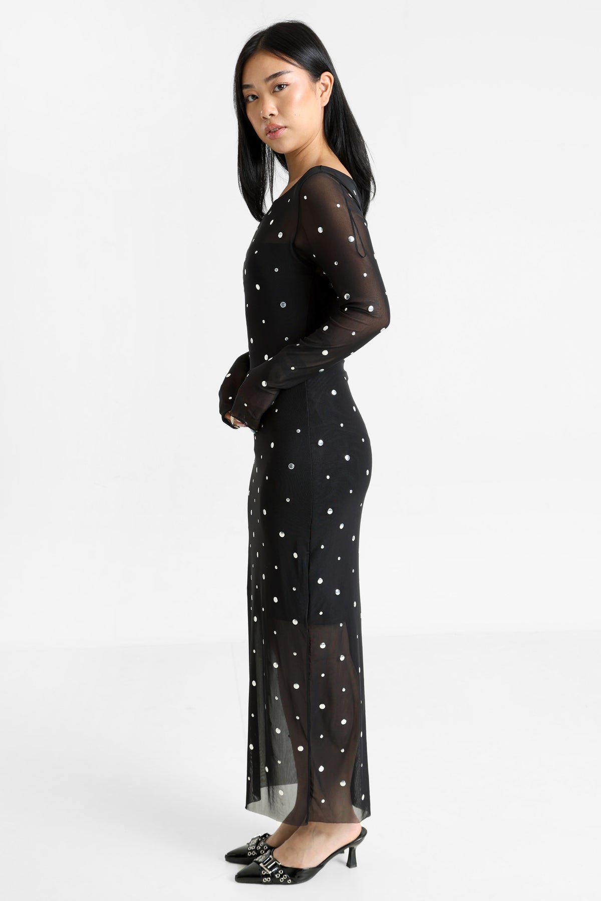 Robe longue en mesh avec rivets - Noir
