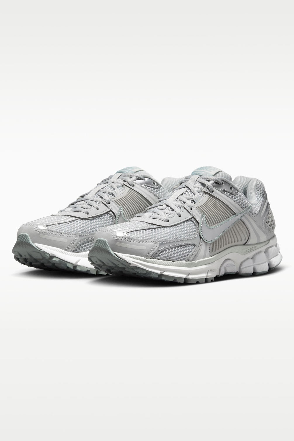 Zoom Vomero 5 Sneaker - Grey Fog + Off White