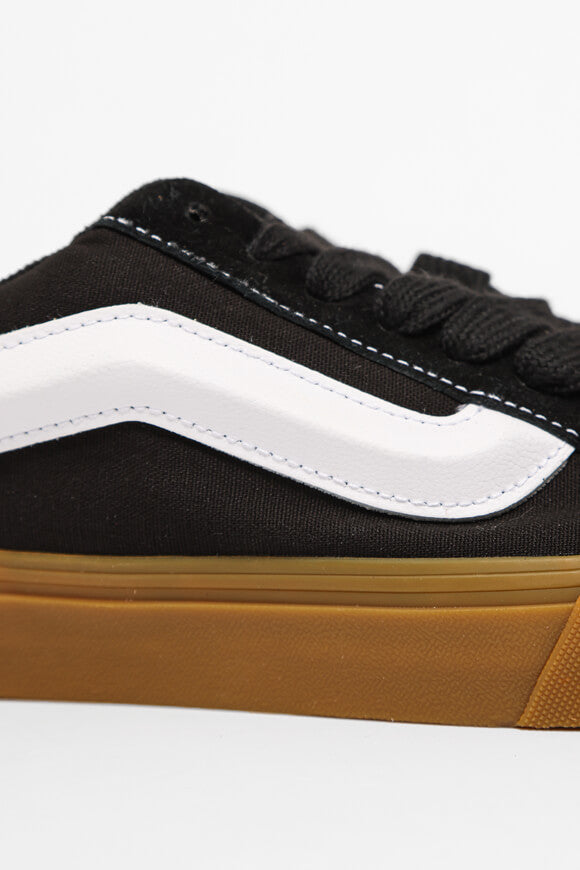 Knu Skool Sneaker - Black + Gum