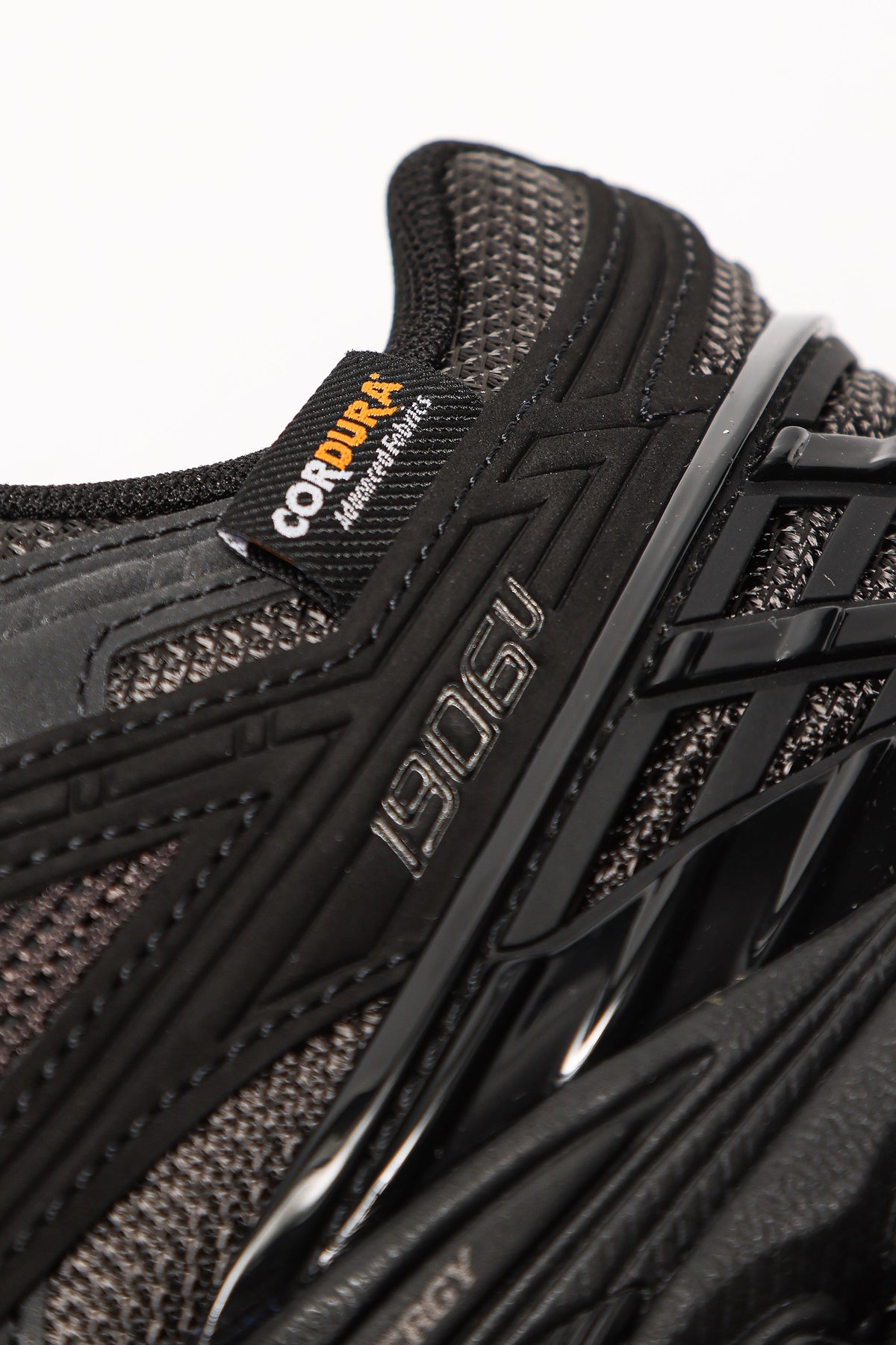 Sneakers 1906U in Cordura - Black