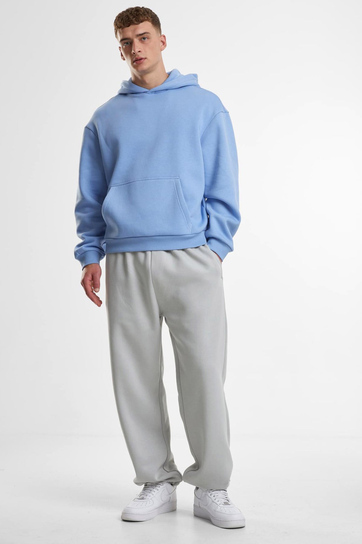 Fluffy Kapuzensweatshirt - Powder Blue