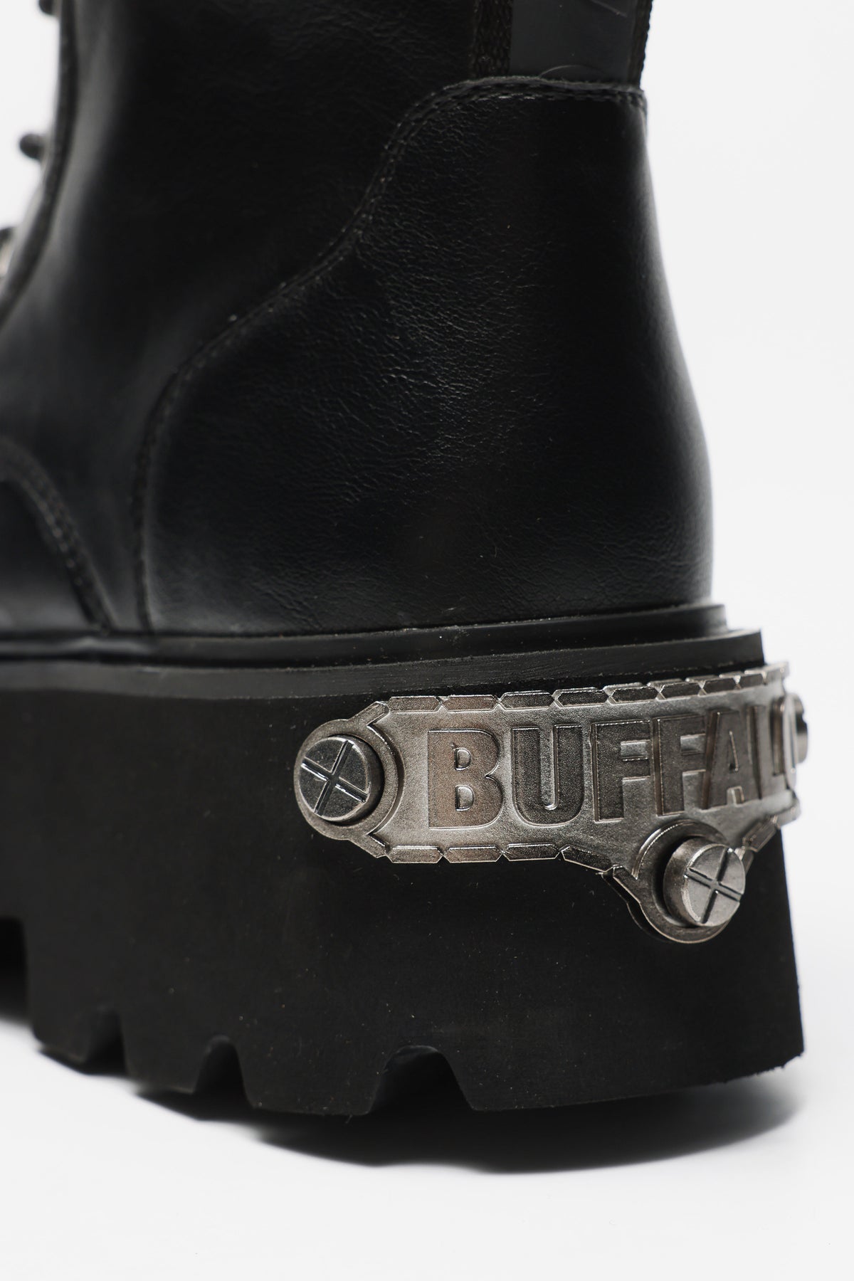 Vegan Brake Lace Up Plateau Winterstiefel - Black