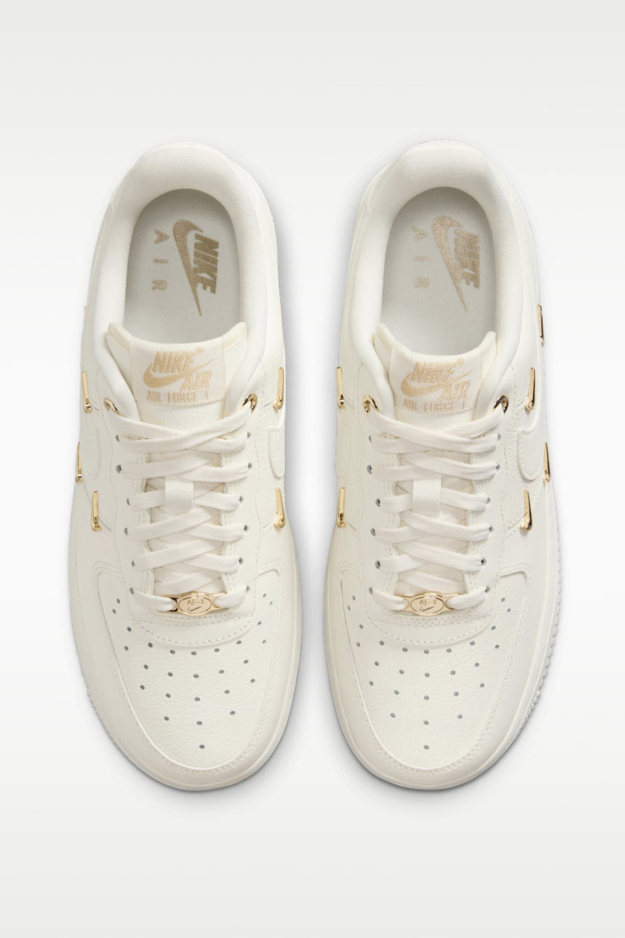 Air Force 1 '07 LX Sneaker - Sail + Metallic Gold