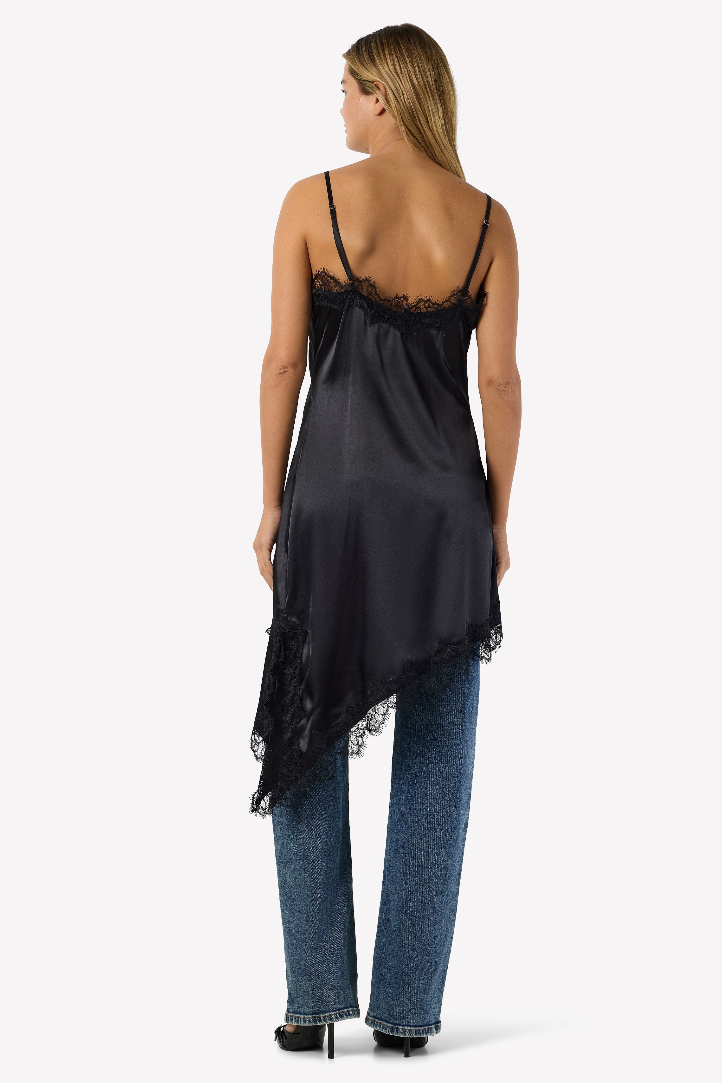 NMSOFIE robe asymétrique satinée - Black