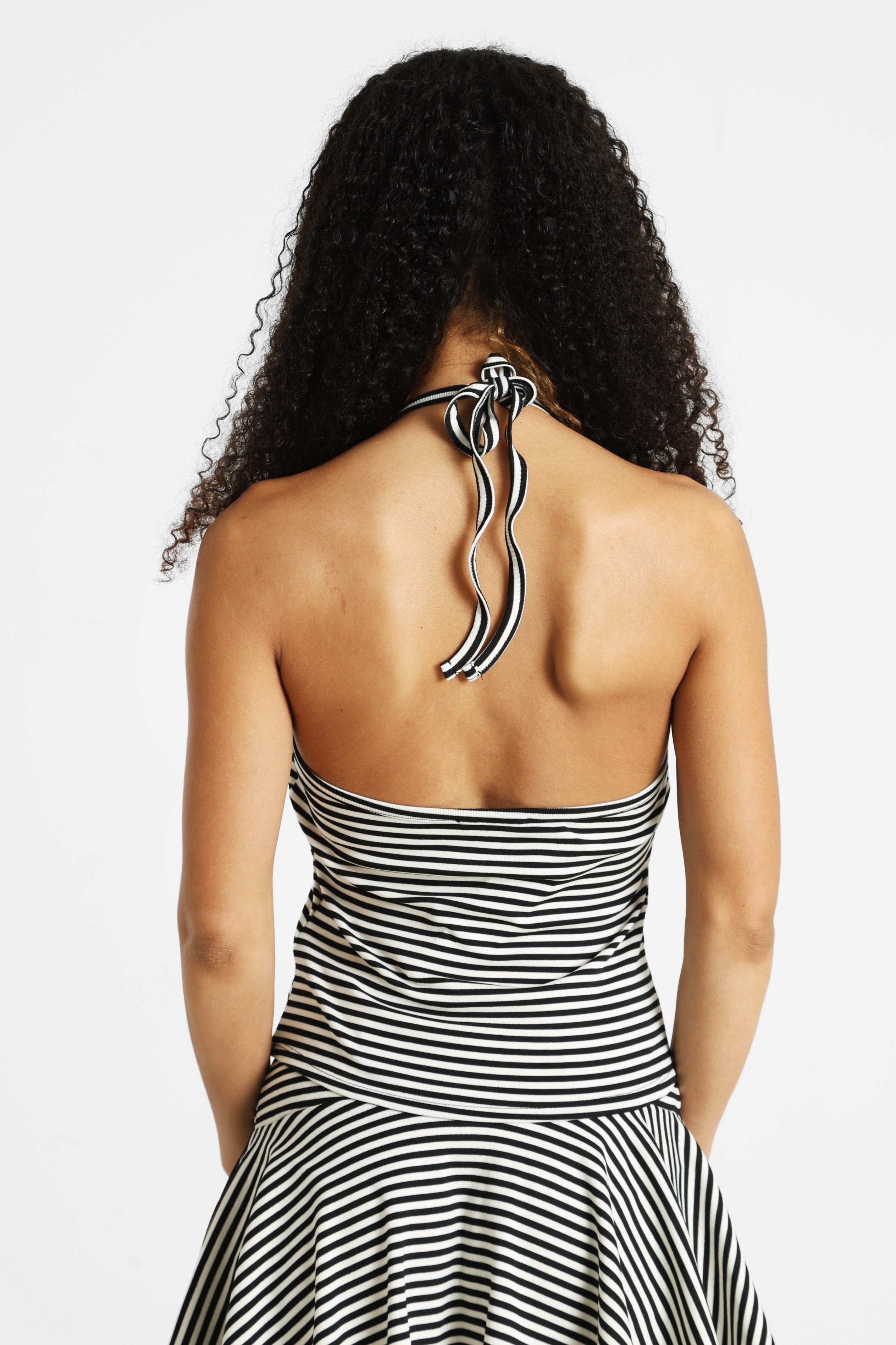 Neckholder Crop Top - Offwhite + Schwarz