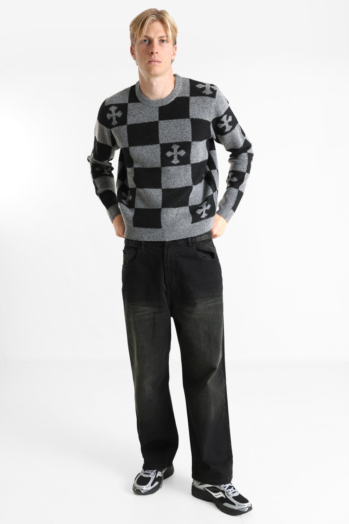 Strickpullover - Grau + Schwarz