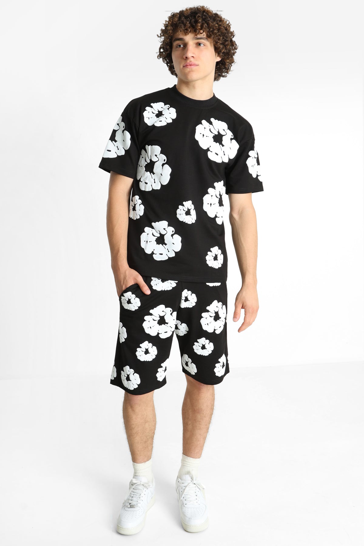 T-Shirt - Black