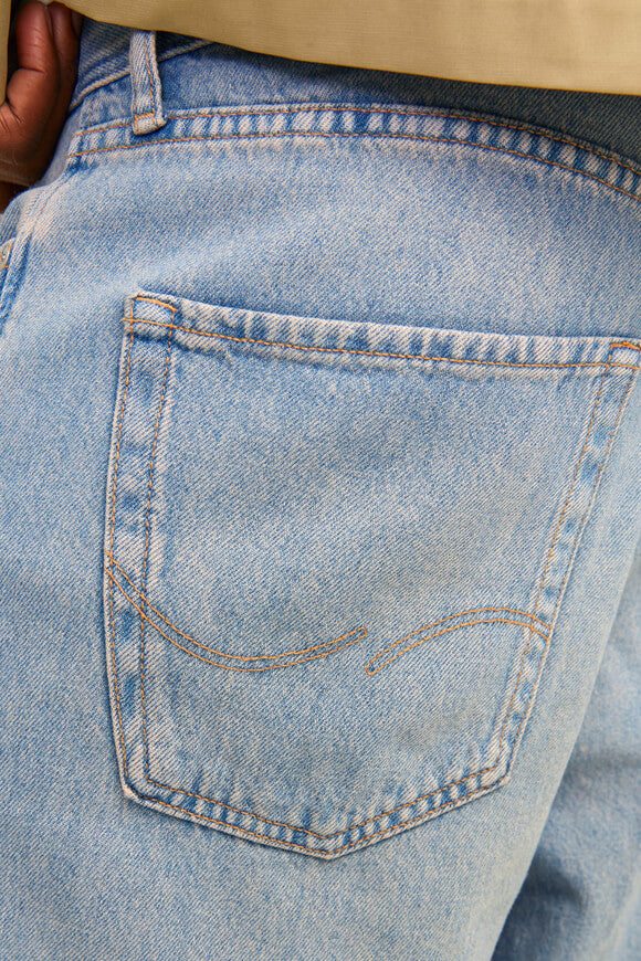 Ron Extra Baggy Fit Jeans L32 - Light Blue