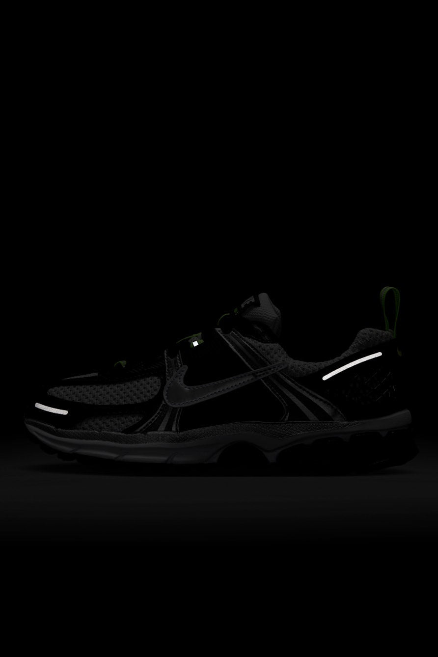 Vomero 5 Sneaker - Black + Metallic Silver