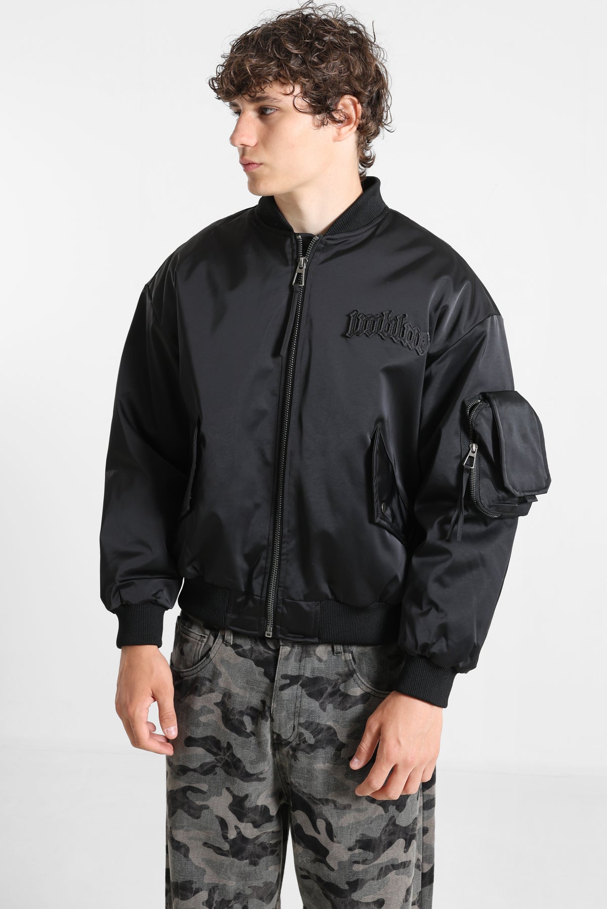 Wattierte Bomberjacke - Black