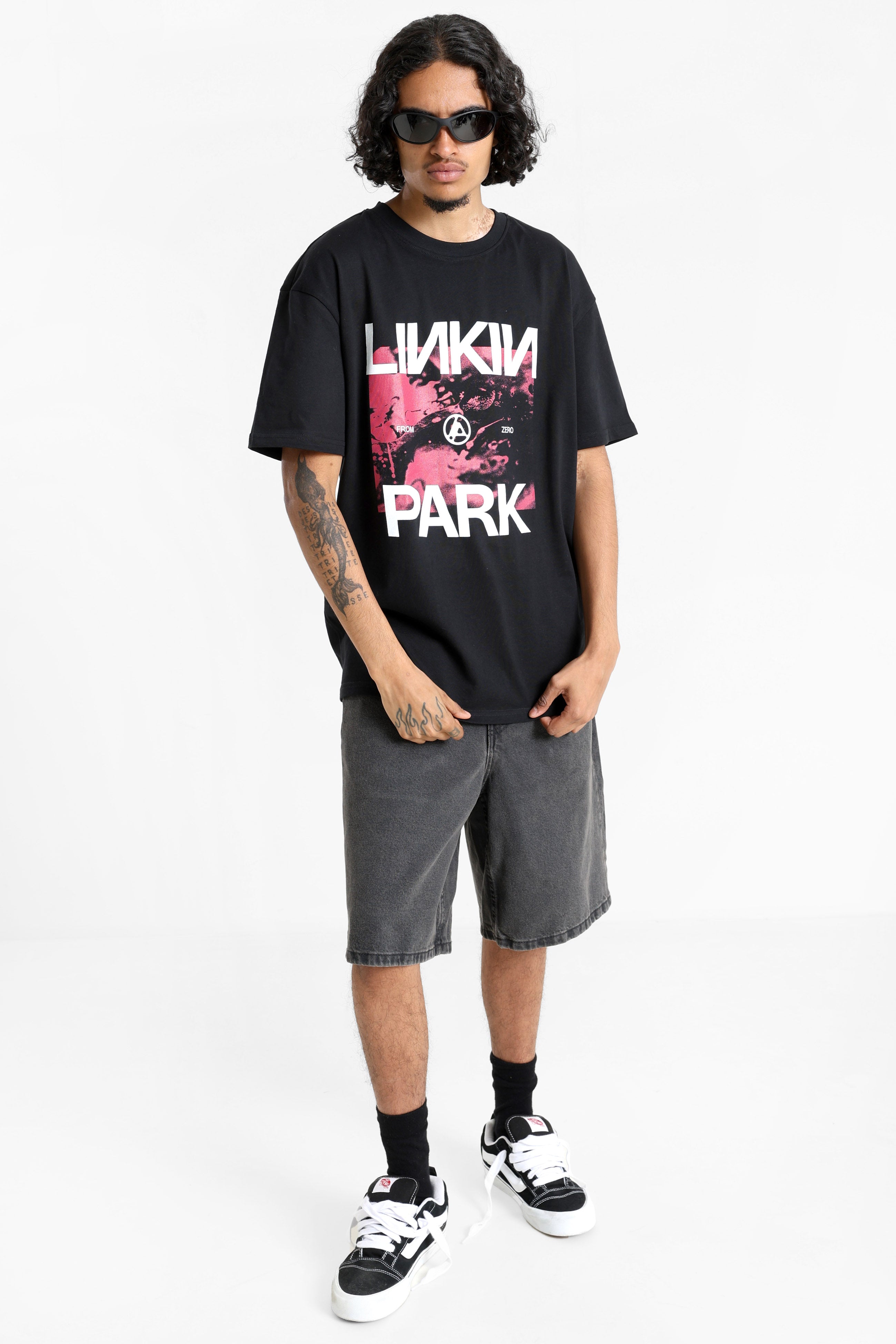 T-Shirt - Black
