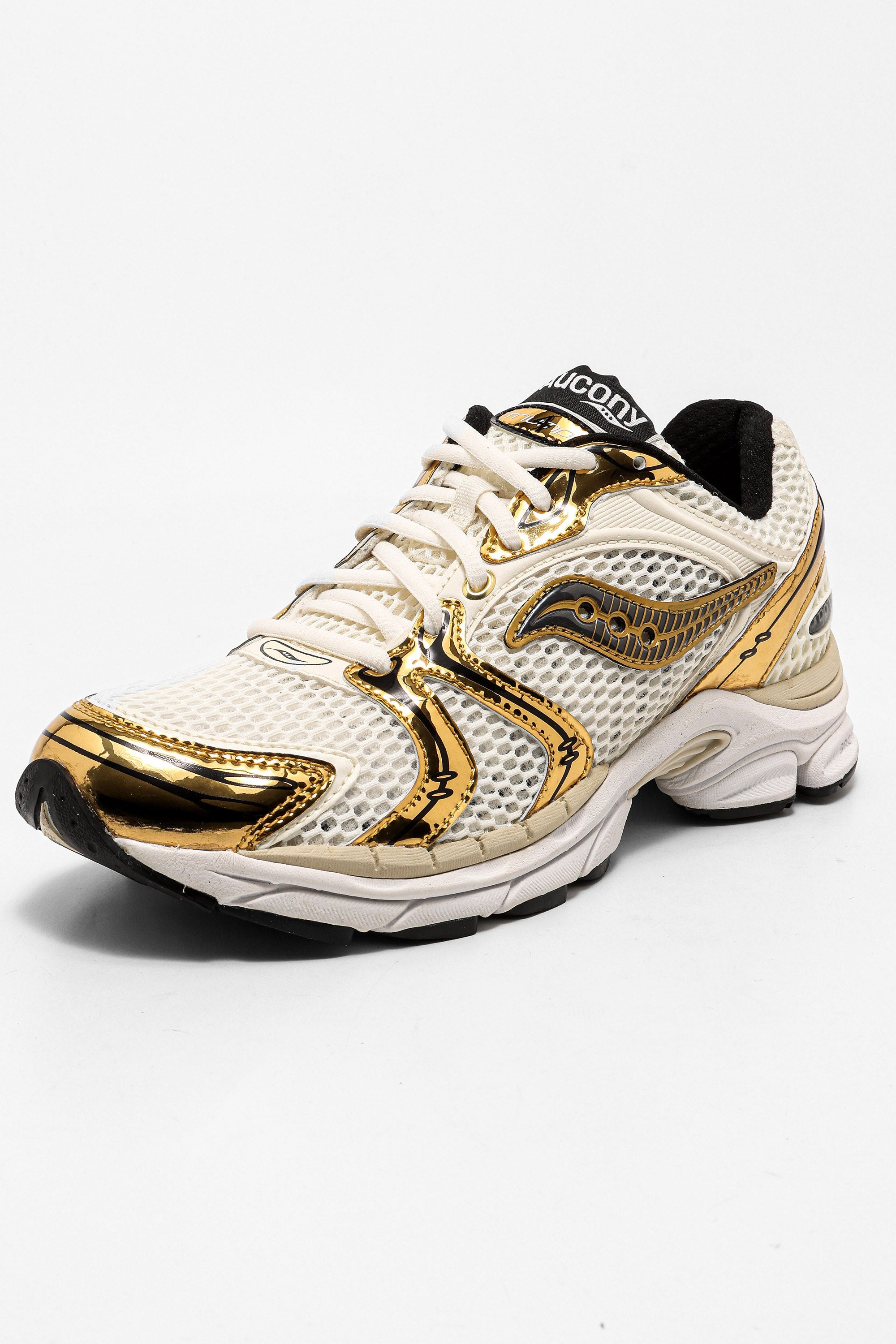 Progrid Triumph 4 sneakers - Egret + Black