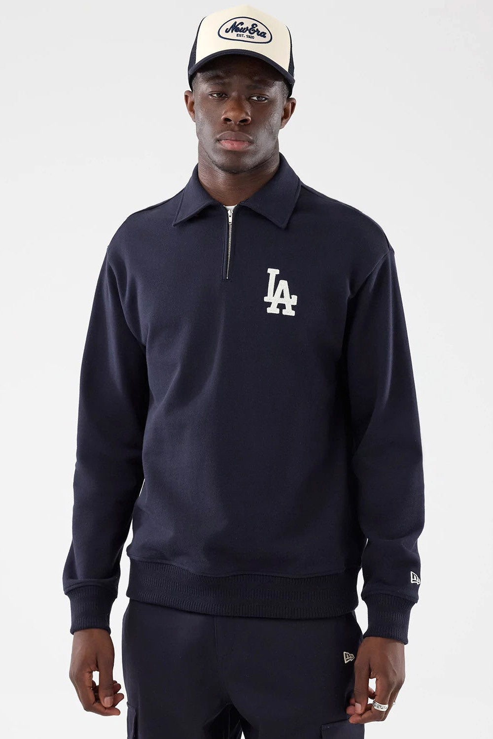Sweatshirt - Navy + White