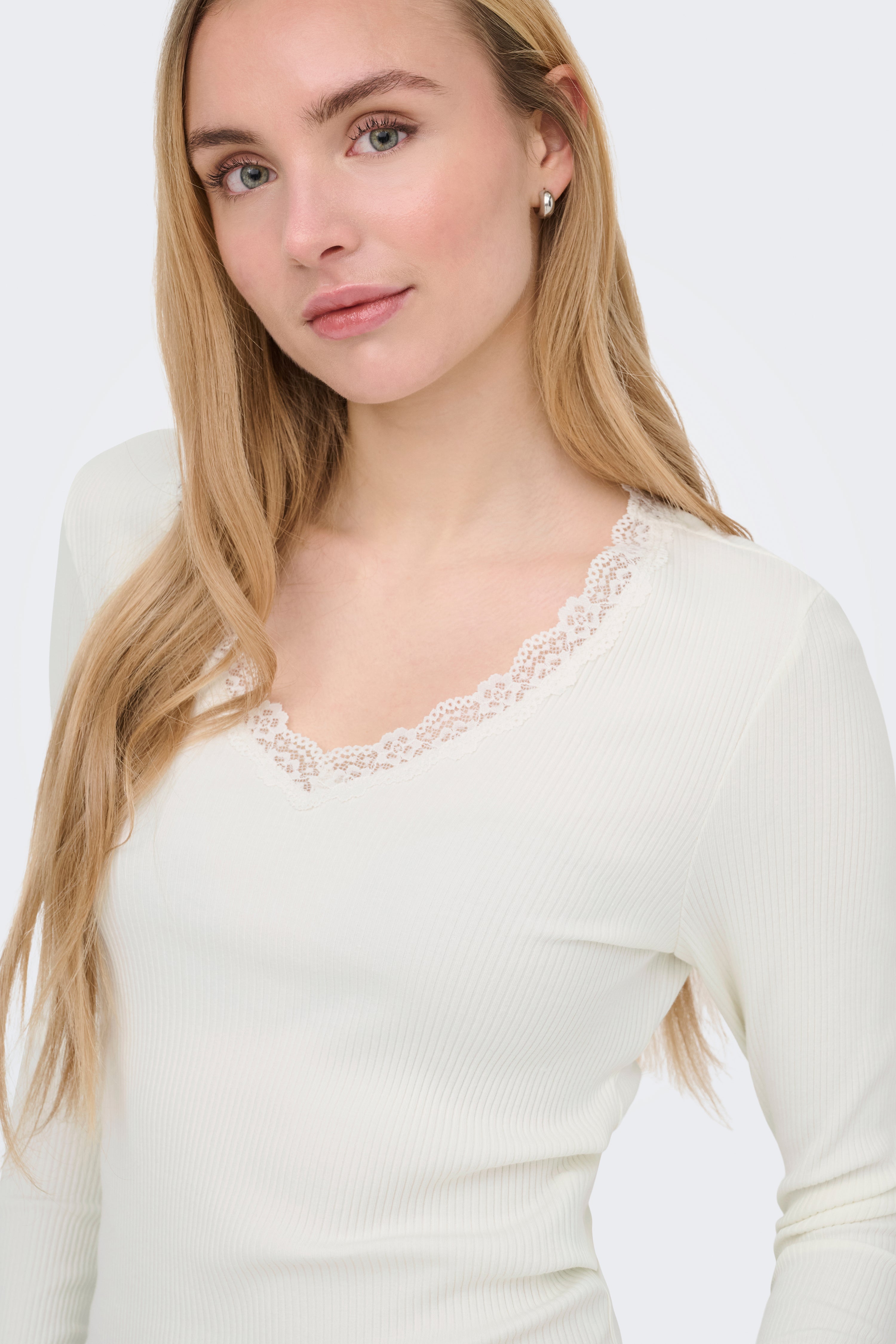 ONLSARA geripptes Langarmshirt - Cloud Dancer
