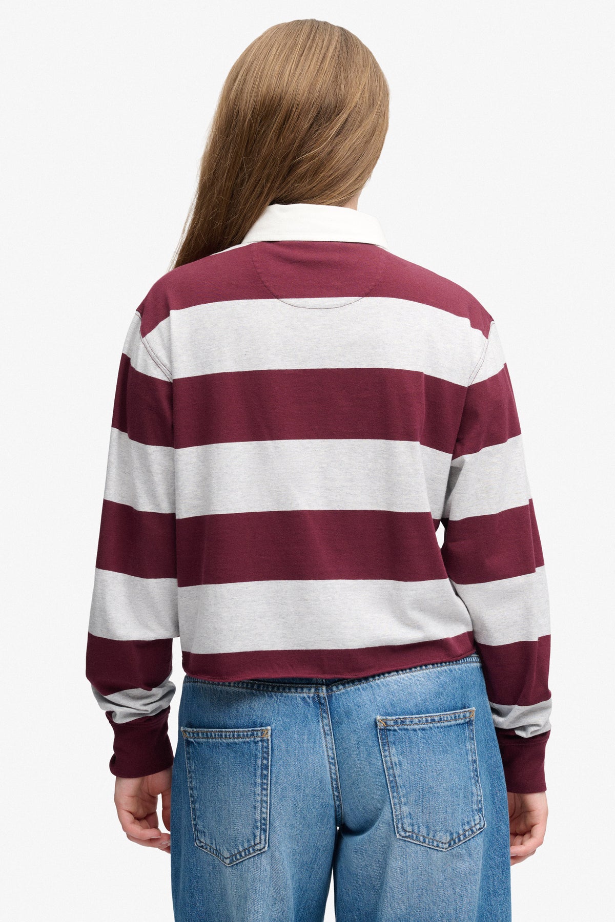 Athletic polo court - Glacier Grey Marl + Port Red