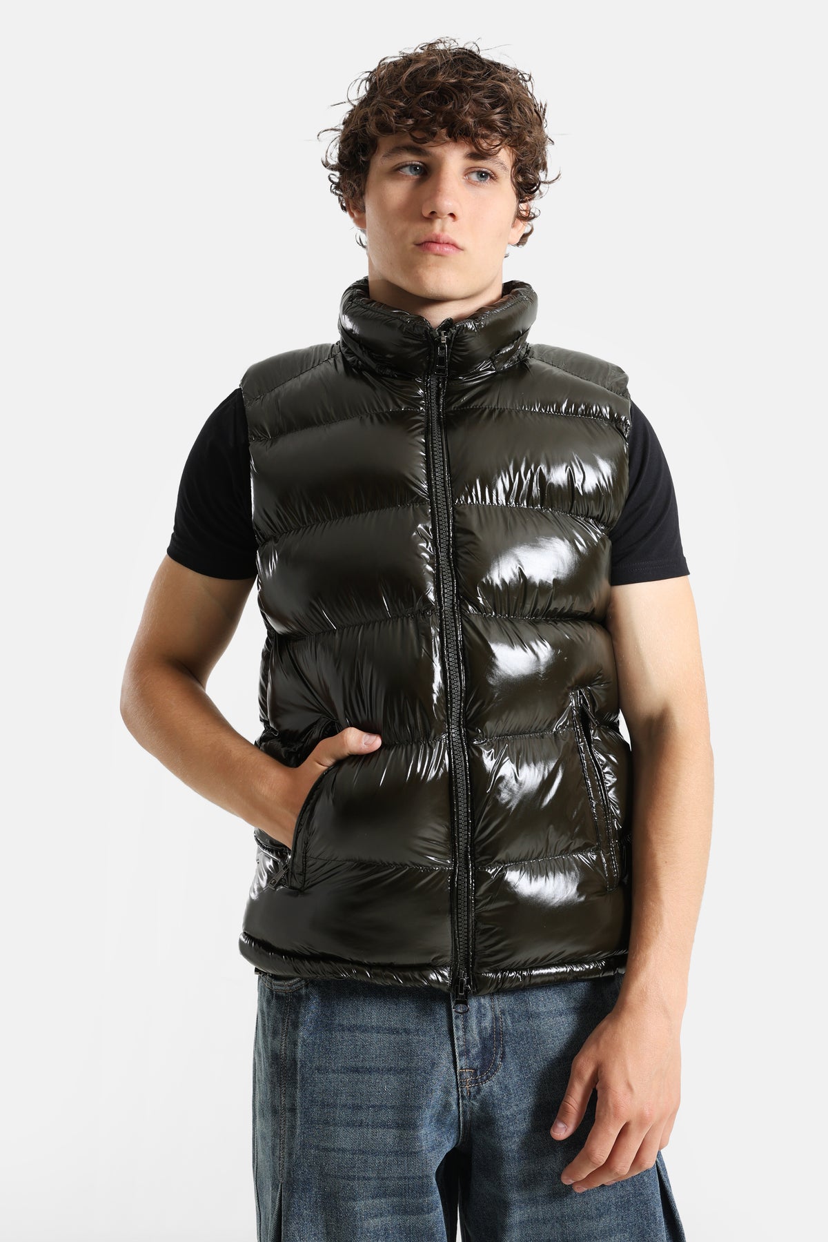 Puffergilet in Glanz-Optik - Dark Olive